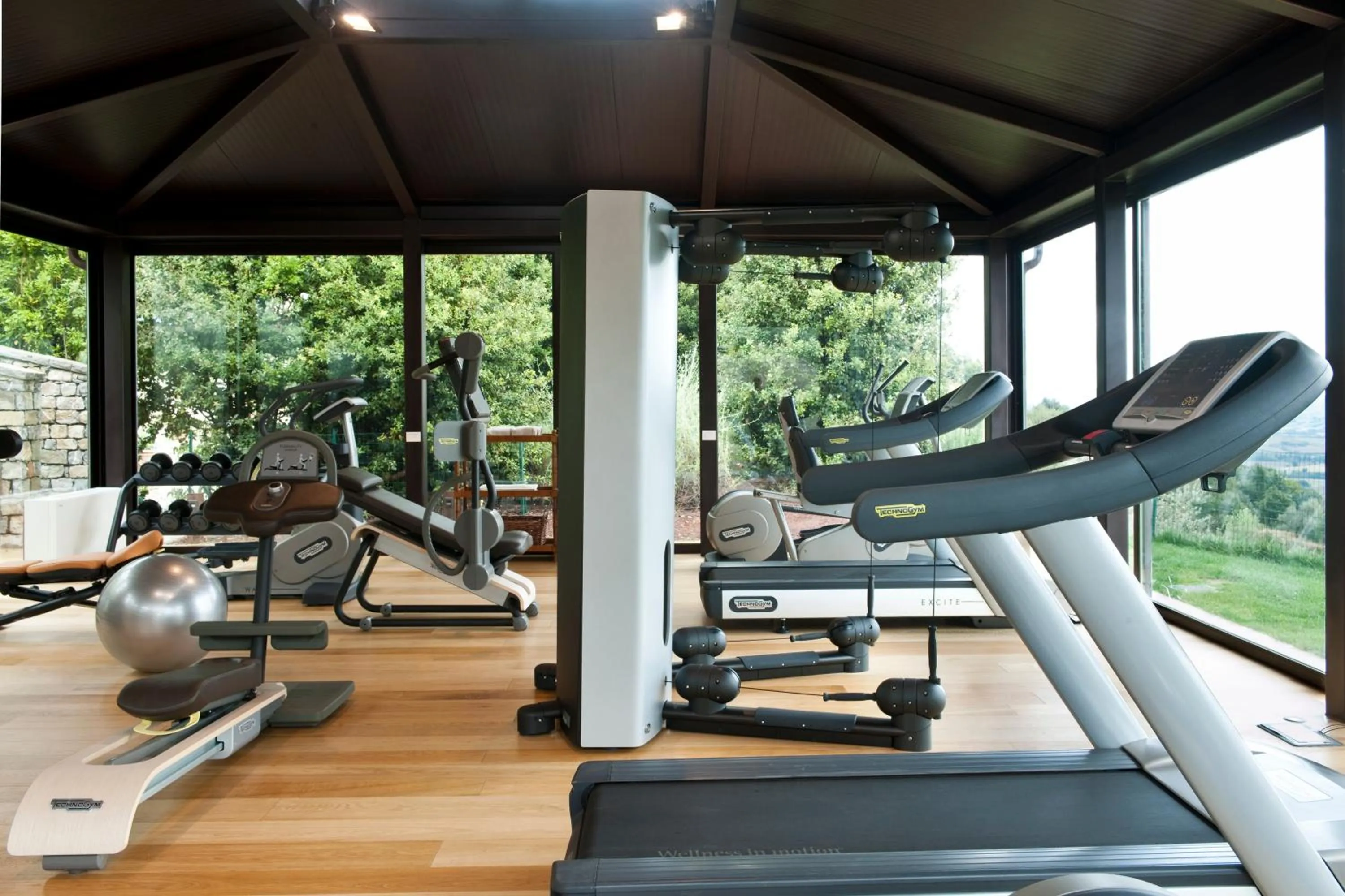 People in Rosewood Castiglion del Bosco