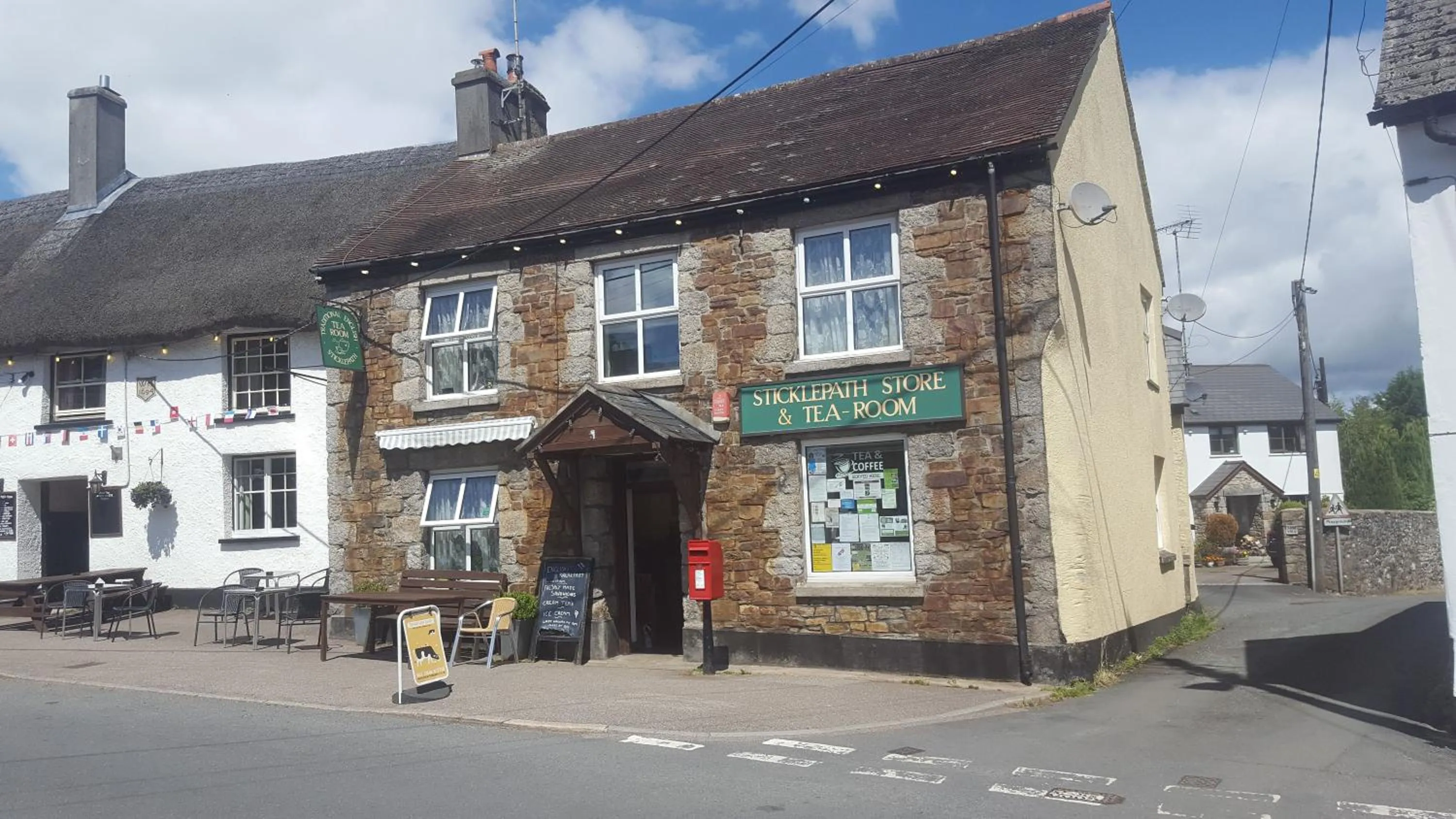 Area and facilities in Brookside Cottage