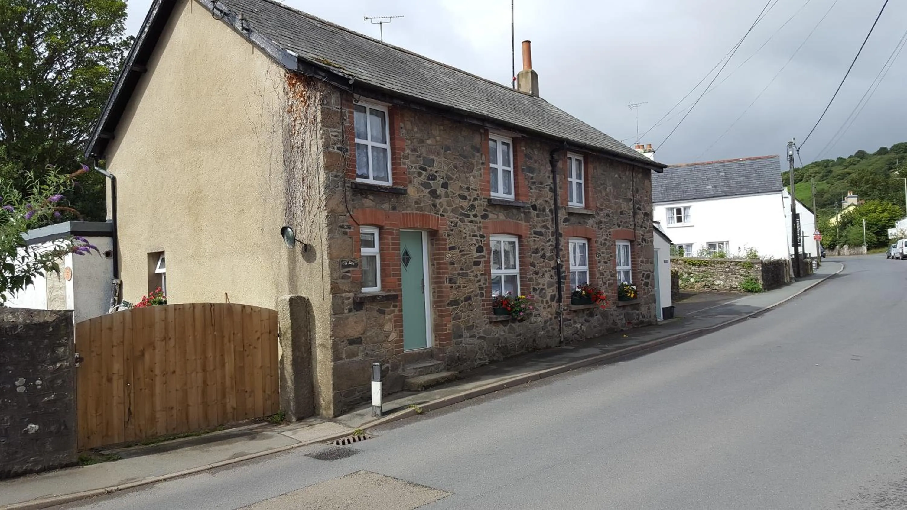 Property building in Brookside Cottage