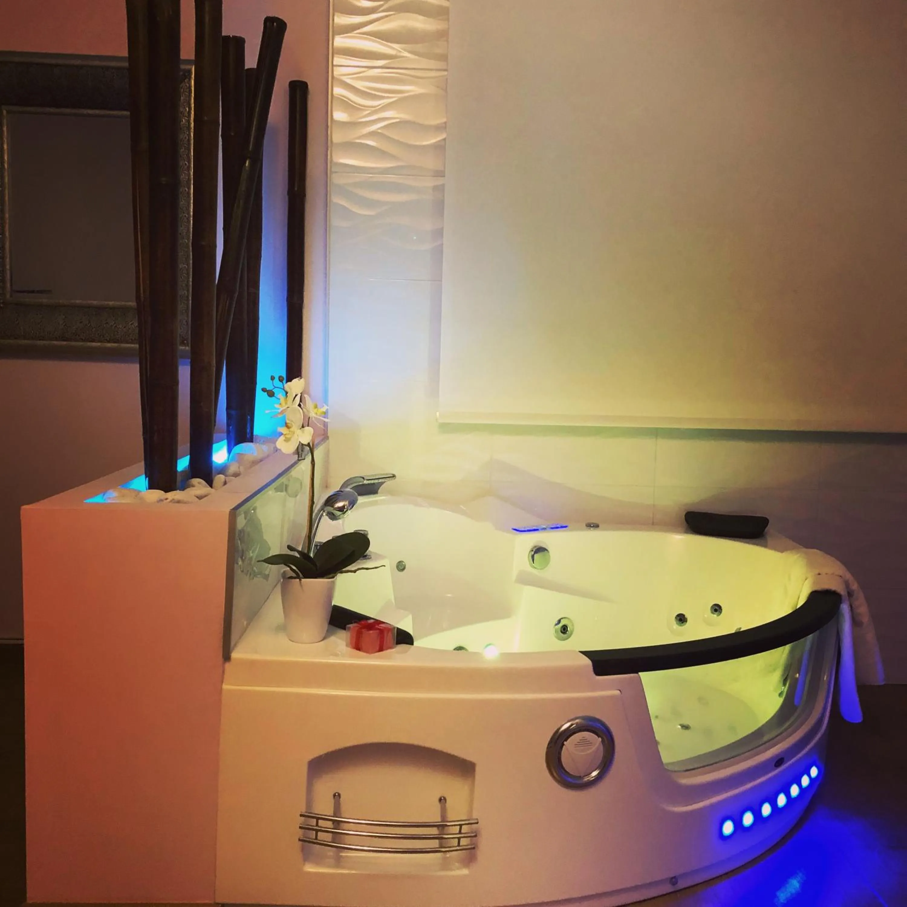 Hot Tub in Hospedería Casa Martell