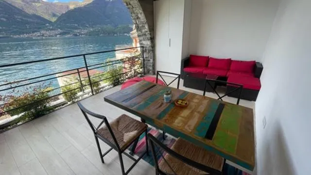 Patio in B&B Nest on the Lake