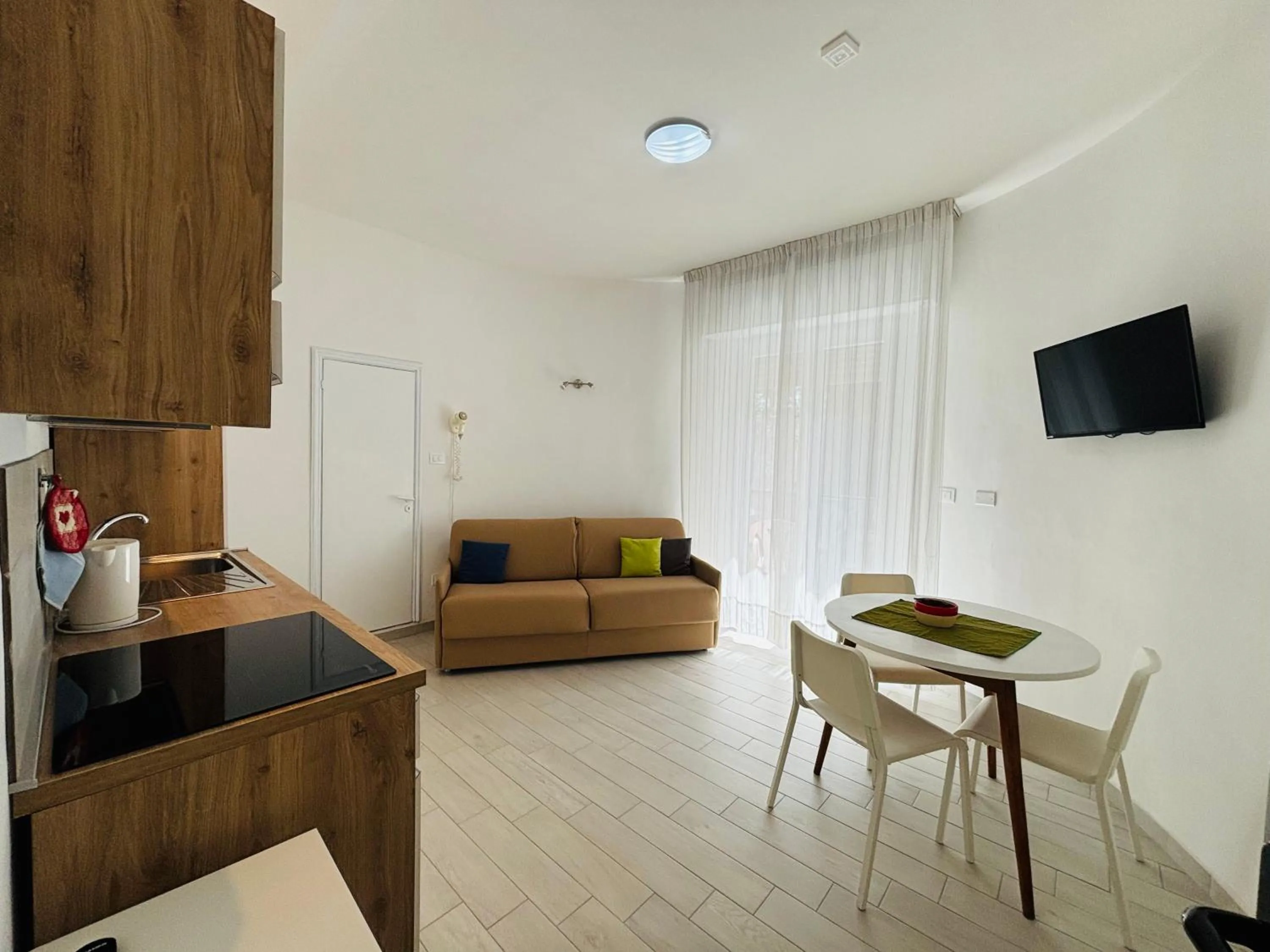 Hotel Iride Apartments & Rooms- ideale per famiglie e coppie
