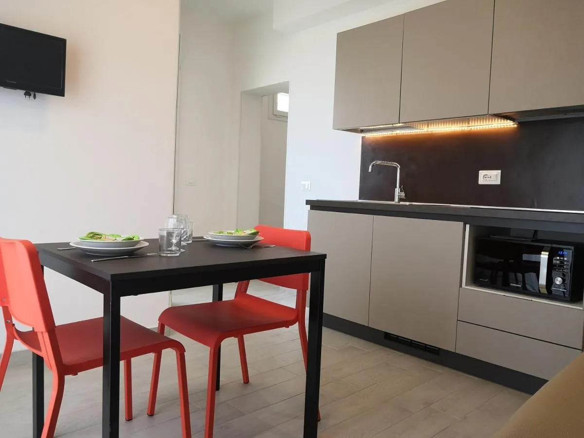 TV and multimedia in Hotel Iride Apartments & Rooms- ideale per famiglie e coppie