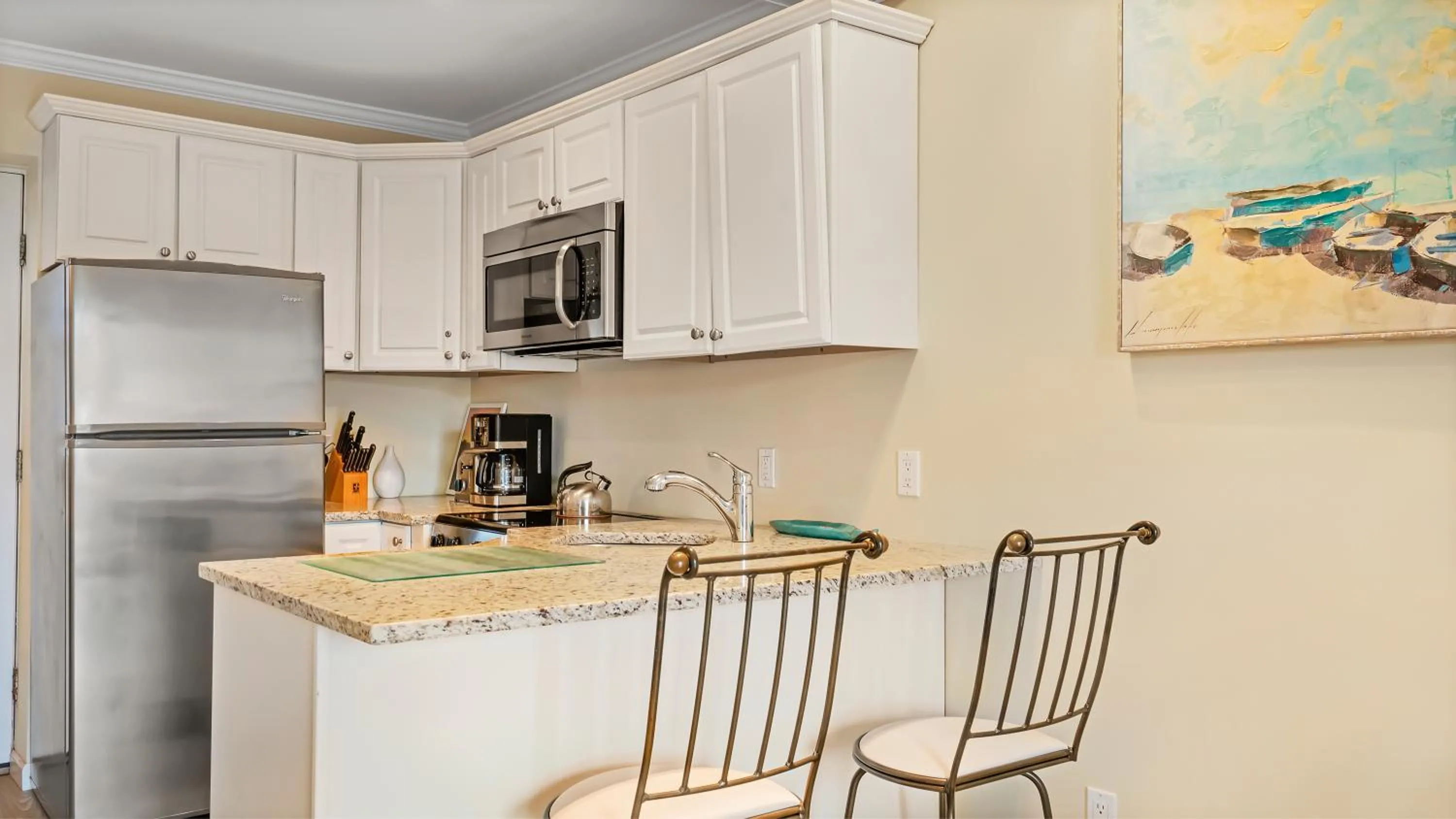 Superior Studio in Windward Shores