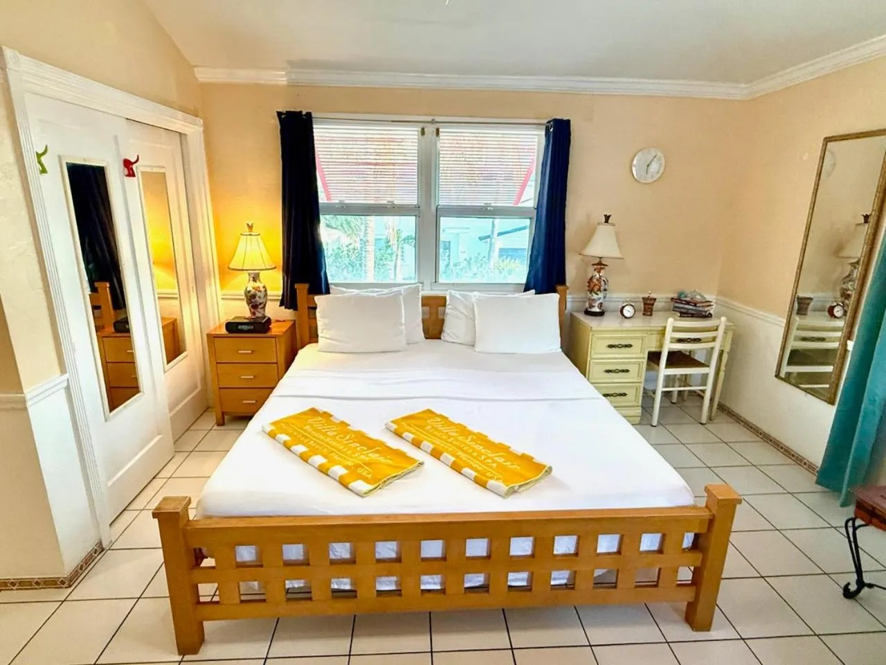 Bed in Sinclair Boutique Hotel