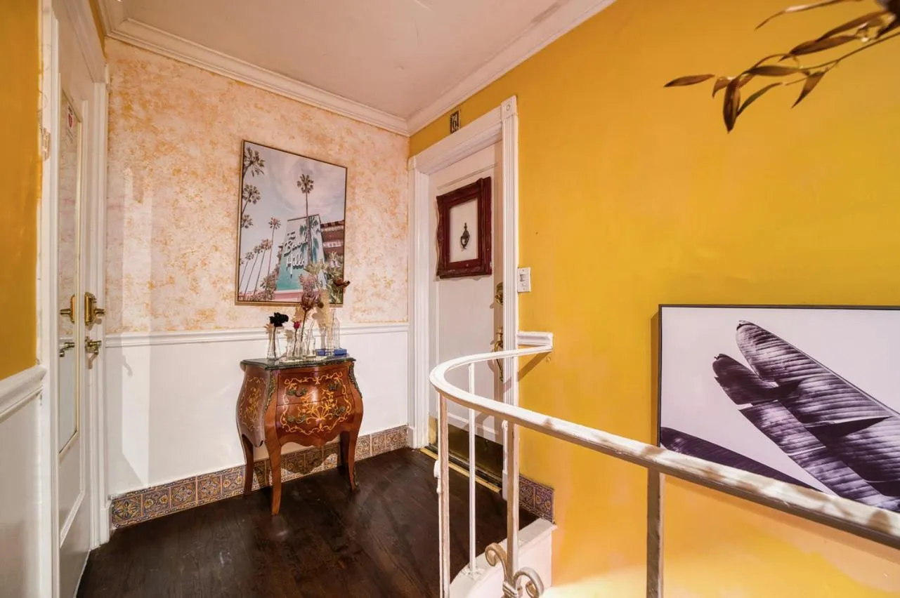 Sinclair Boutique Hotel