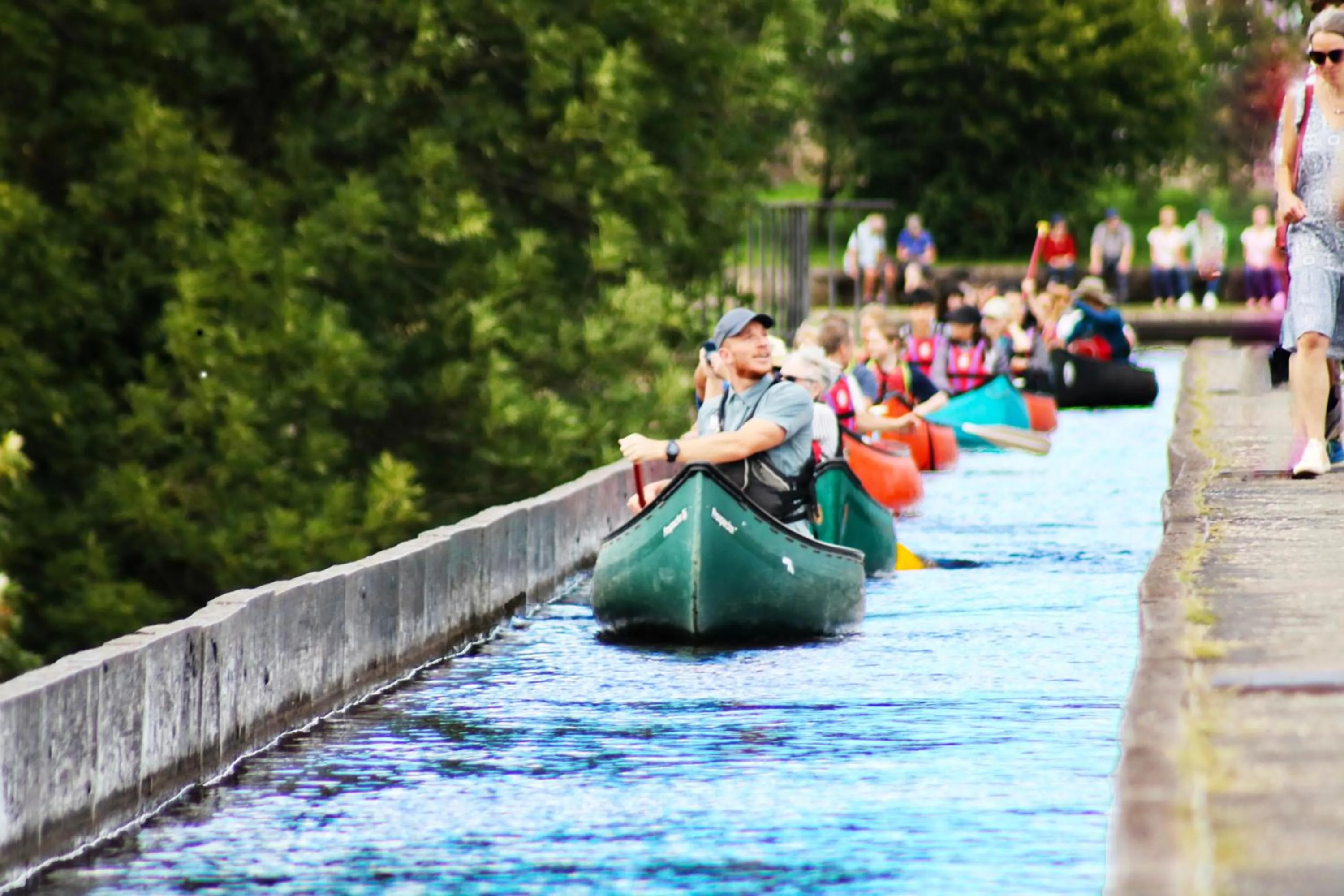 Canoeing in Riverbanc