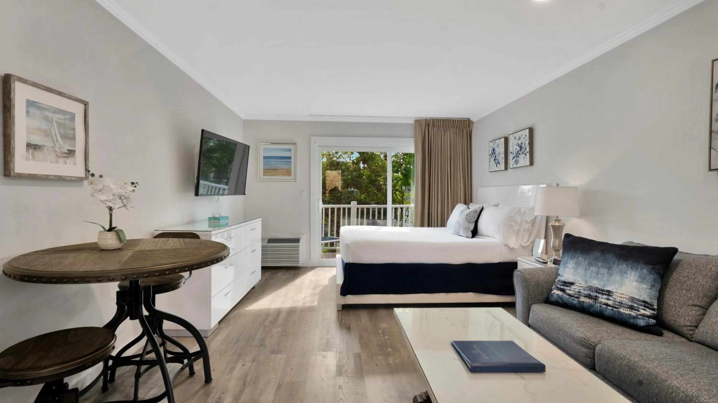East Hampton House Resort