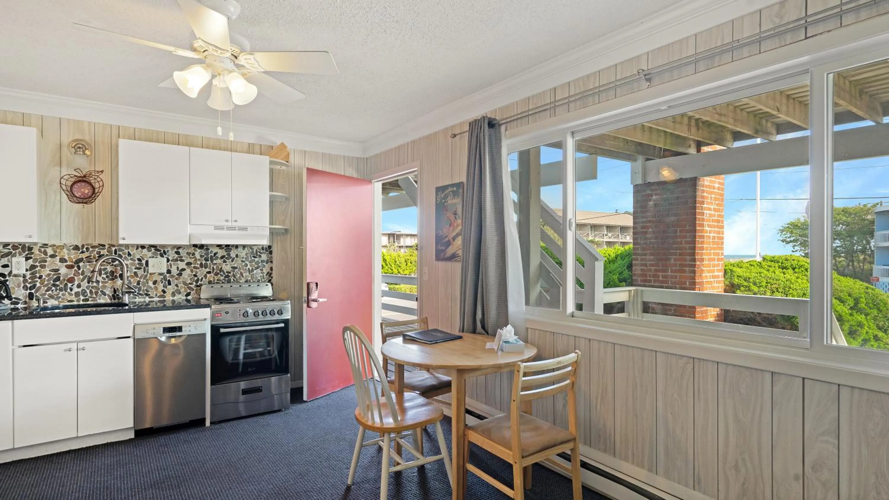 Montauk Oceanside Suites