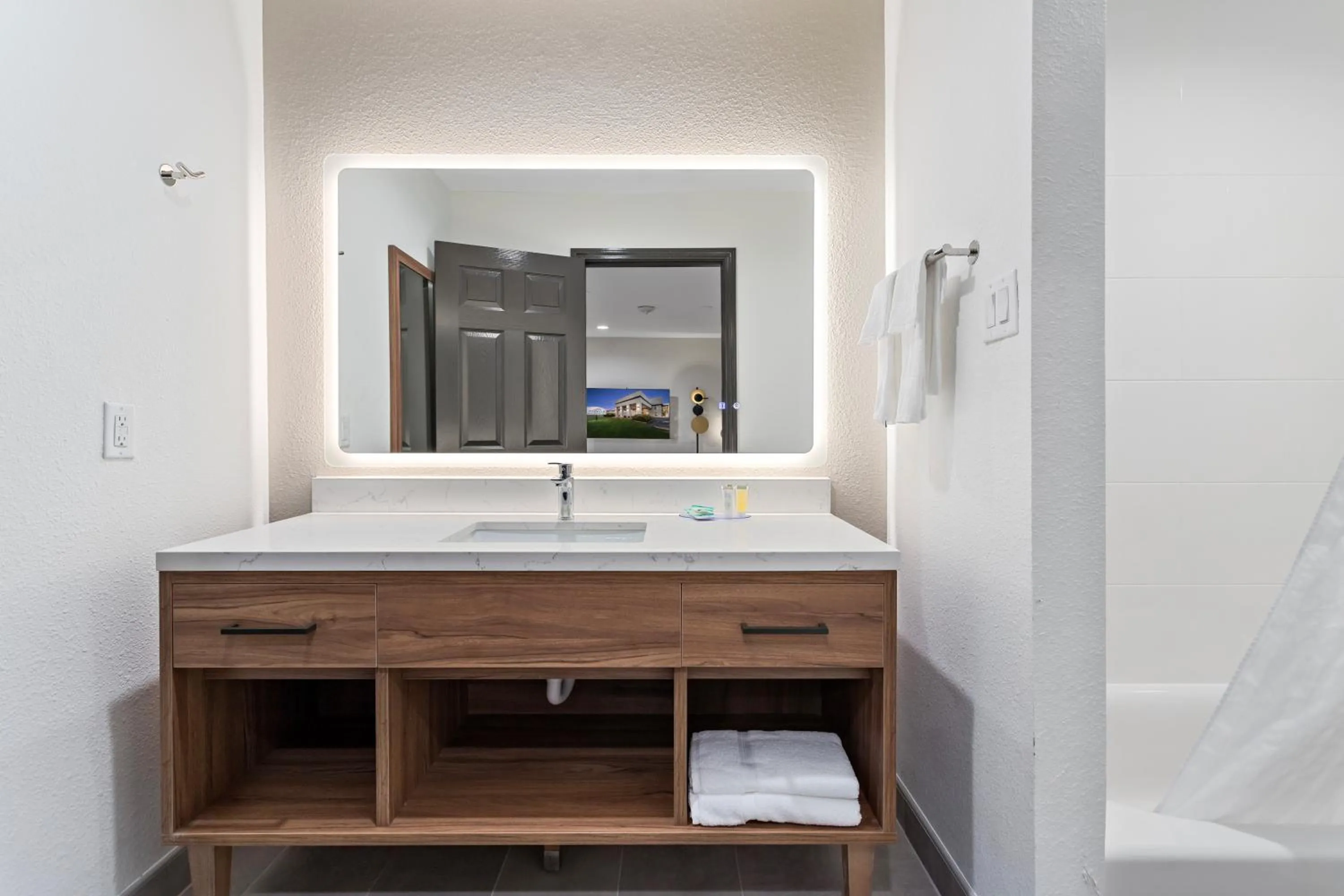 Bathroom in Baymont by Wyndham Beaumont