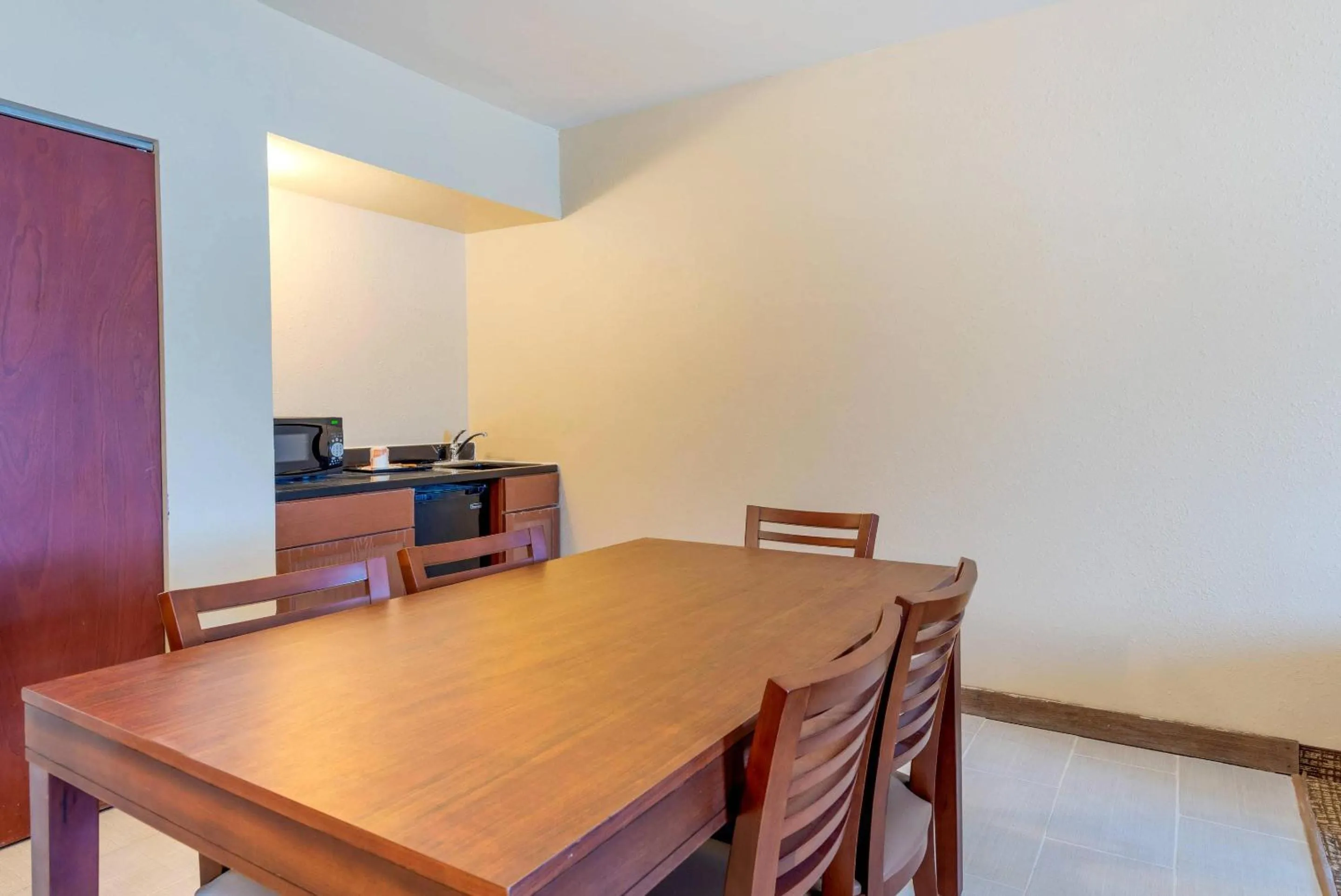 Bedroom in Comfort Inn & Suites Michigan City South