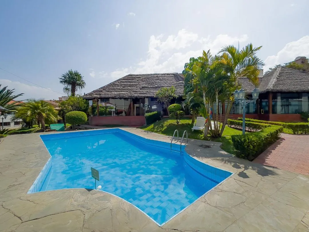 AVANTI HOTEL & CONVENTION CENTER