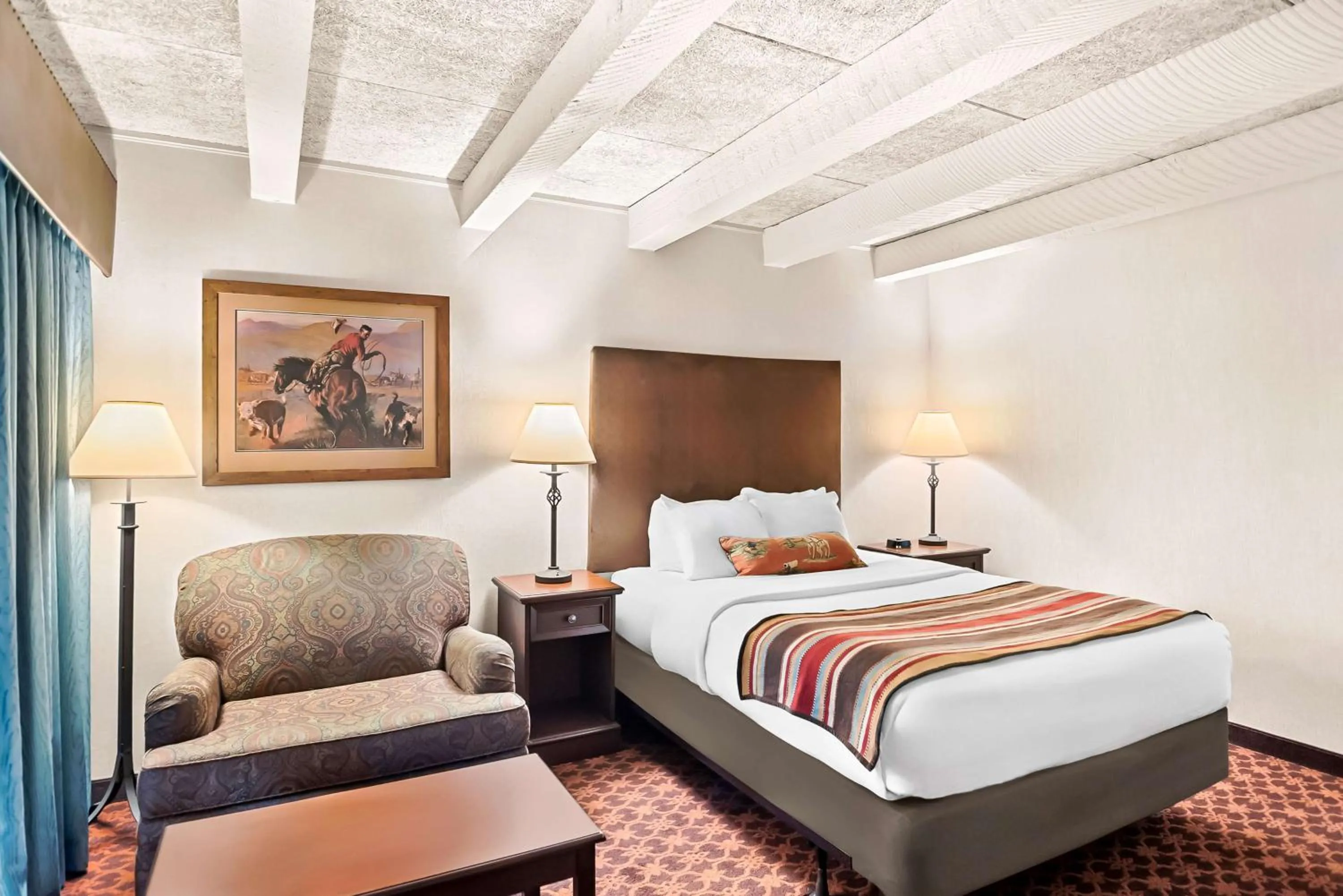 Bedroom, Bed in Best Western Outlaw Inn