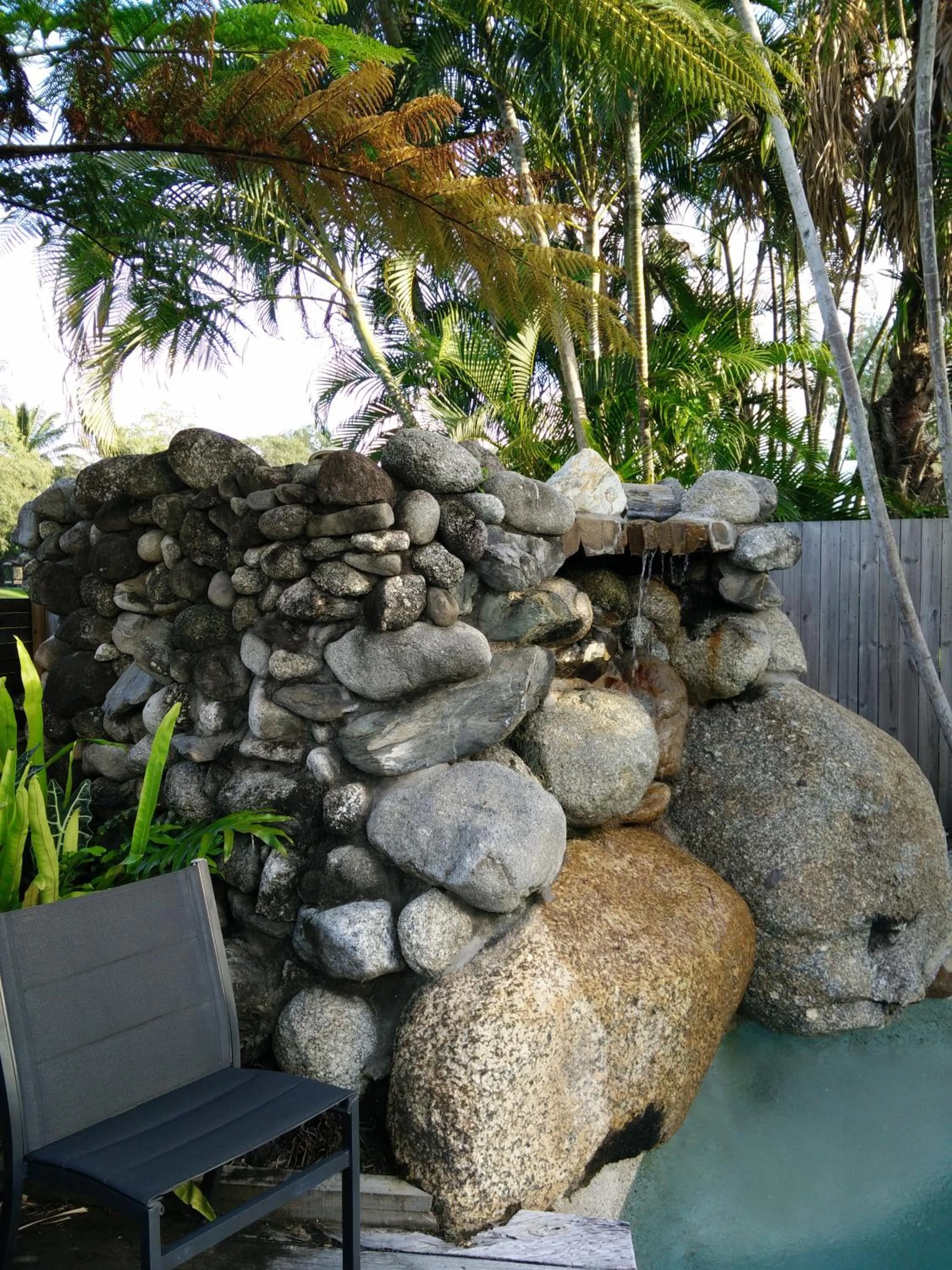 Decorative detail in Lazy Lizard Motor Inn