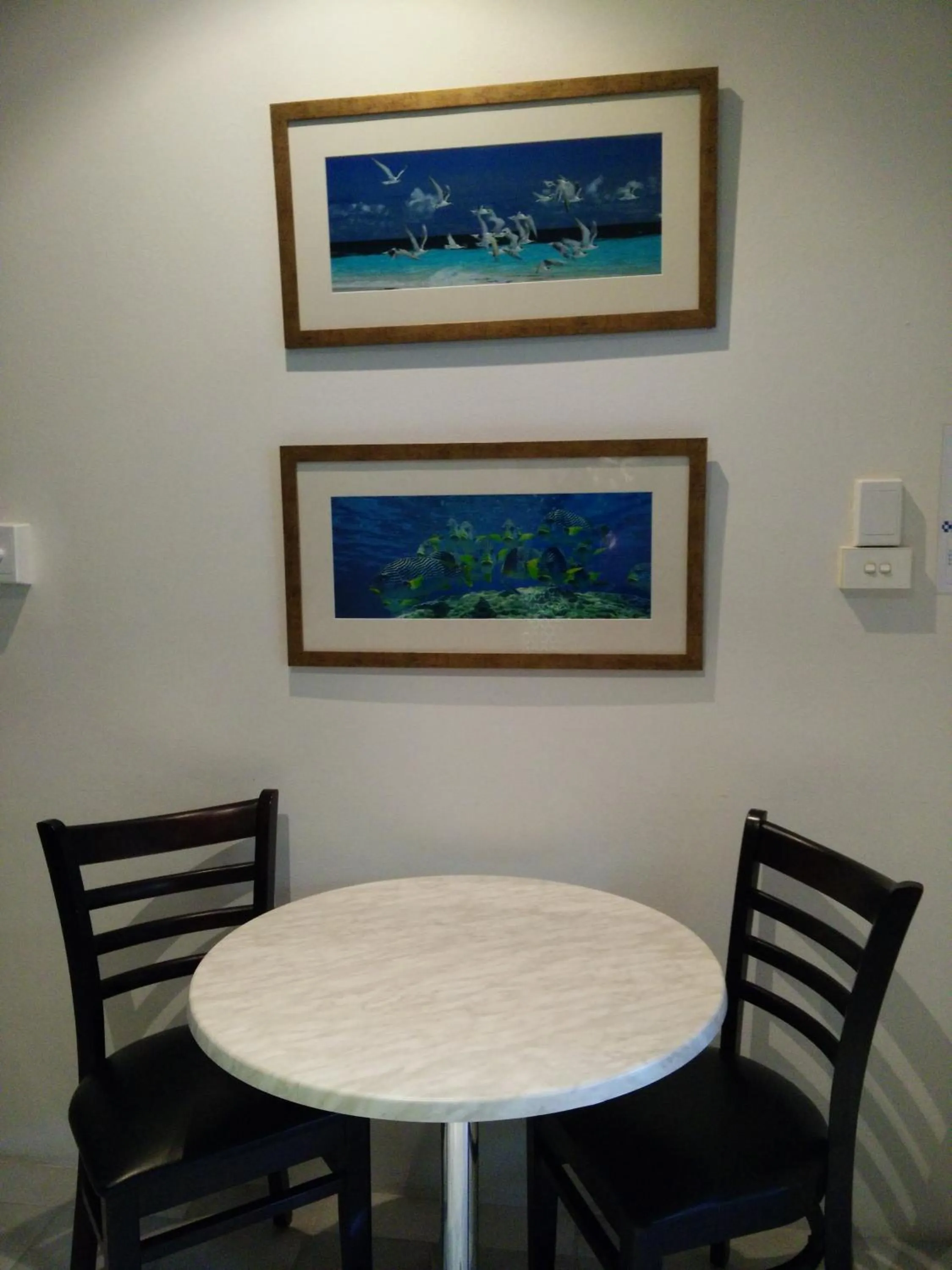 Decorative detail in Lazy Lizard Motor Inn