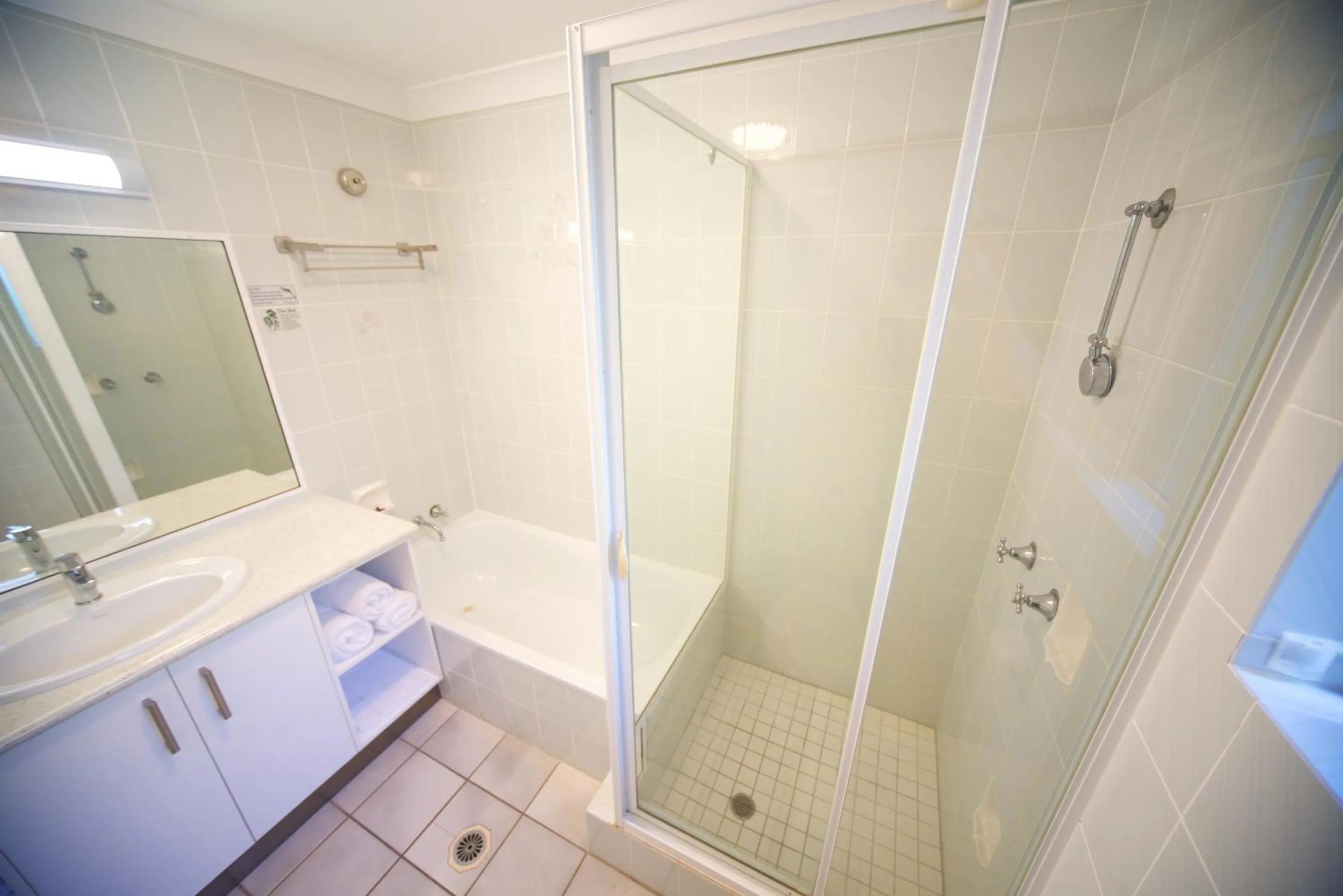 Bathroom in Lazy Lizard Motor Inn