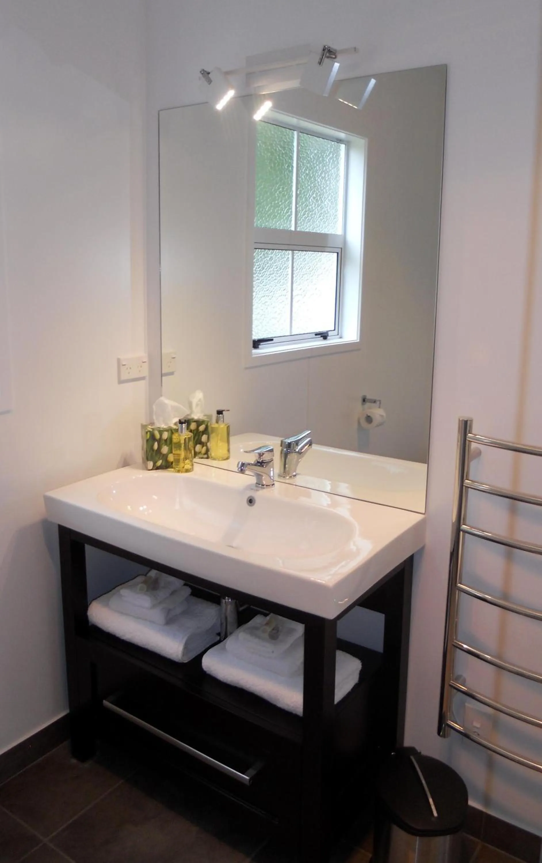 Bathroom in Lupton Lodge