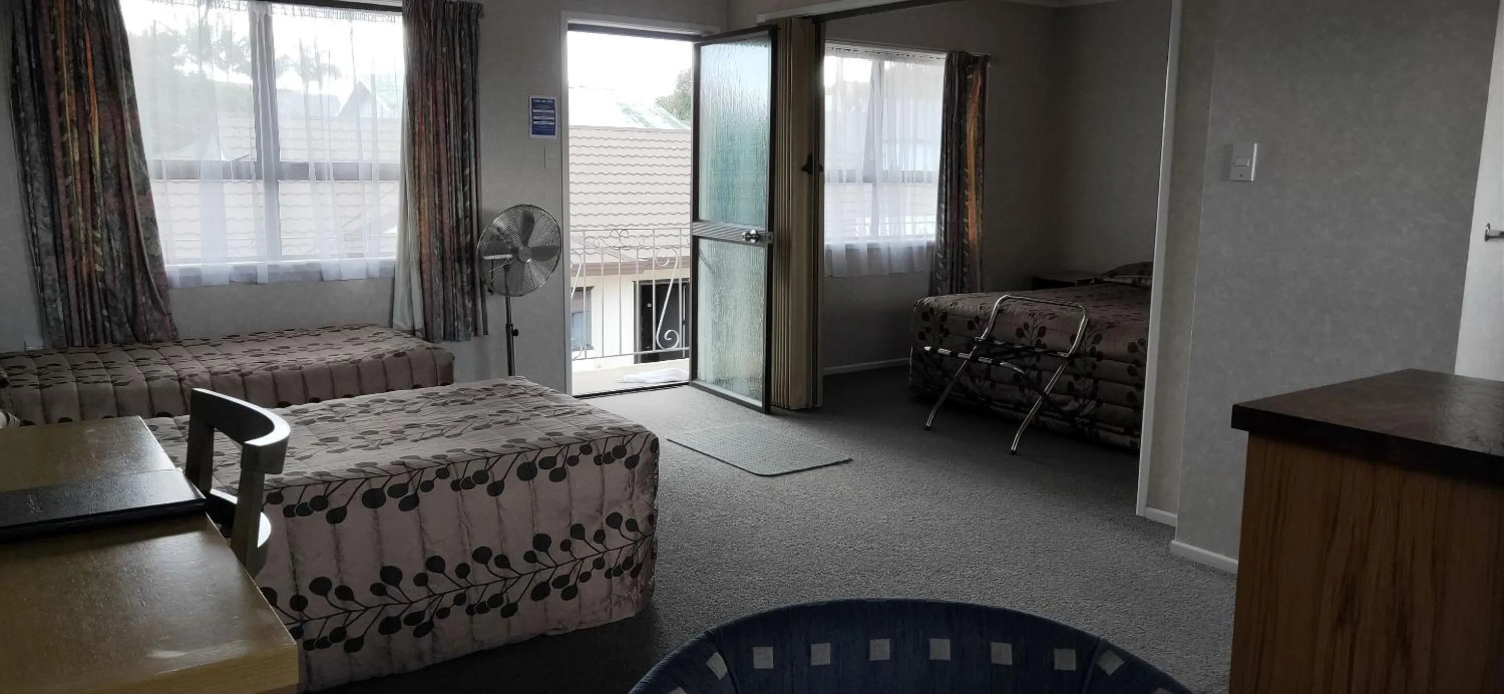 Photo of the whole room in Cypress Court Motel