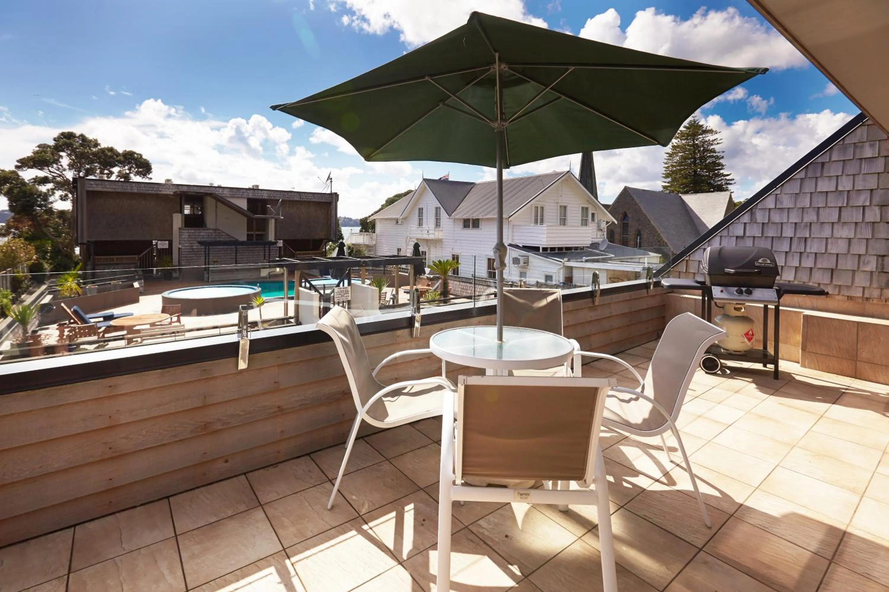 BBQ facilities in Pioneer Waterfront Apartments