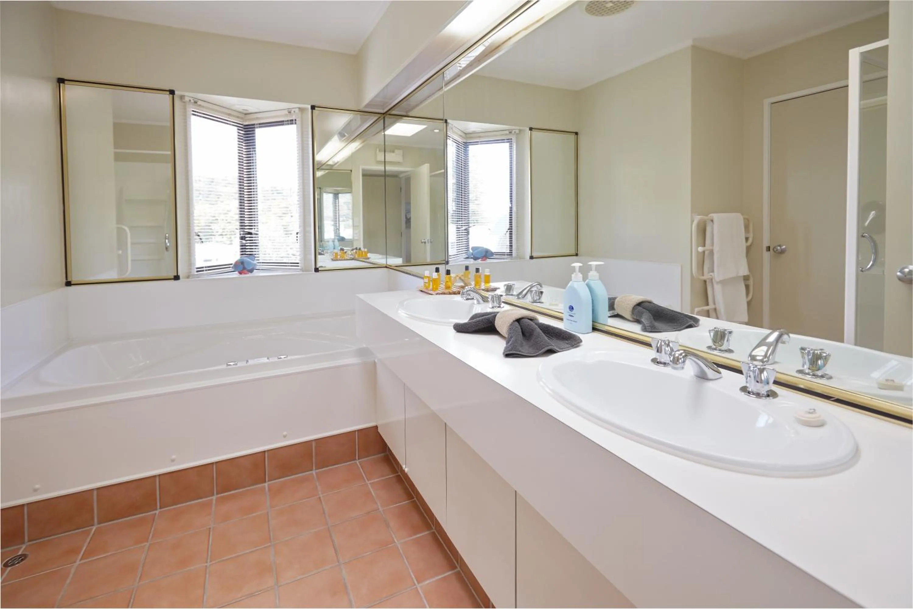 Bathroom in Pioneer Waterfront Apartments