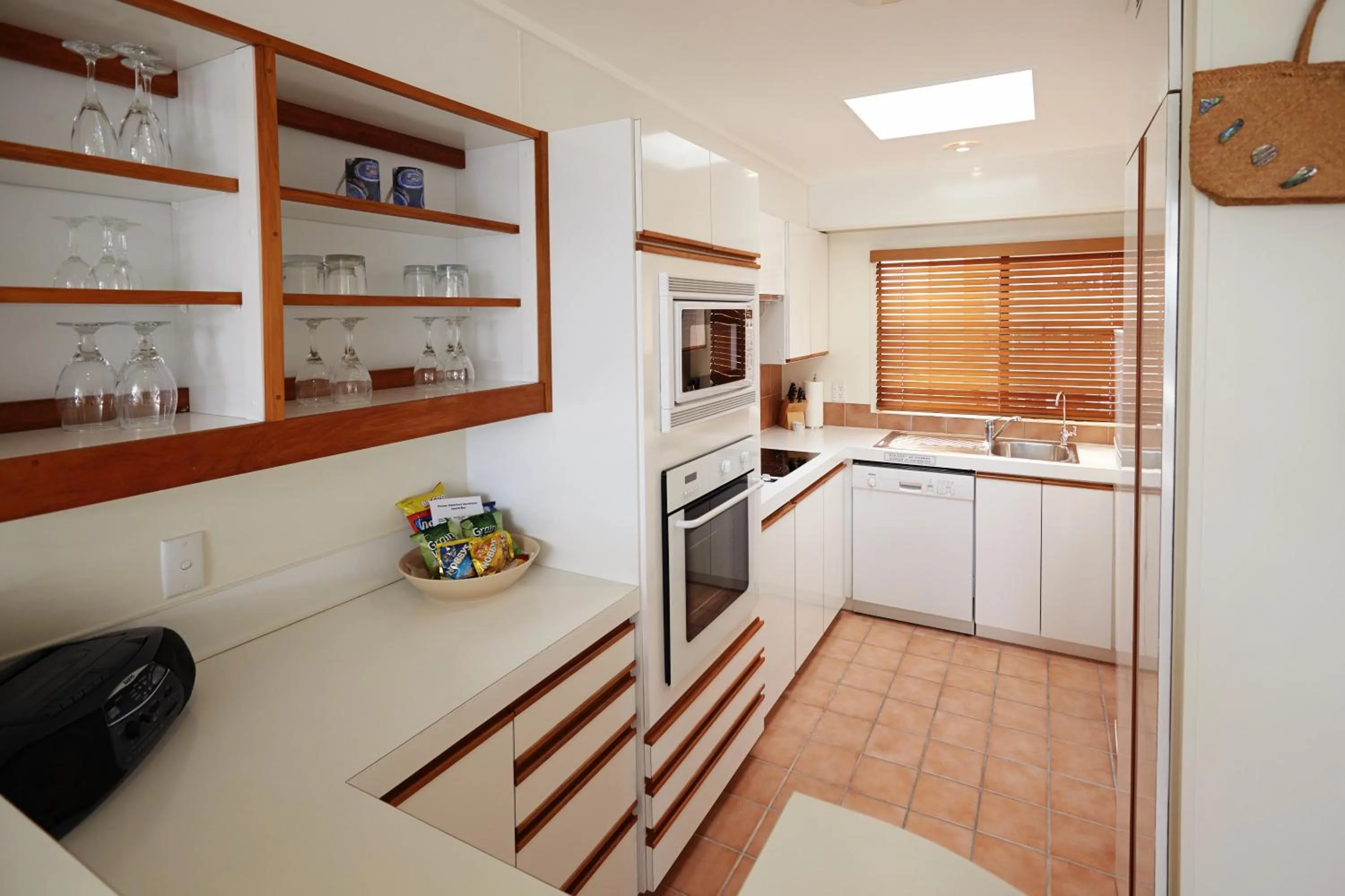 Kitchen or kitchenette in Pioneer Waterfront Apartments