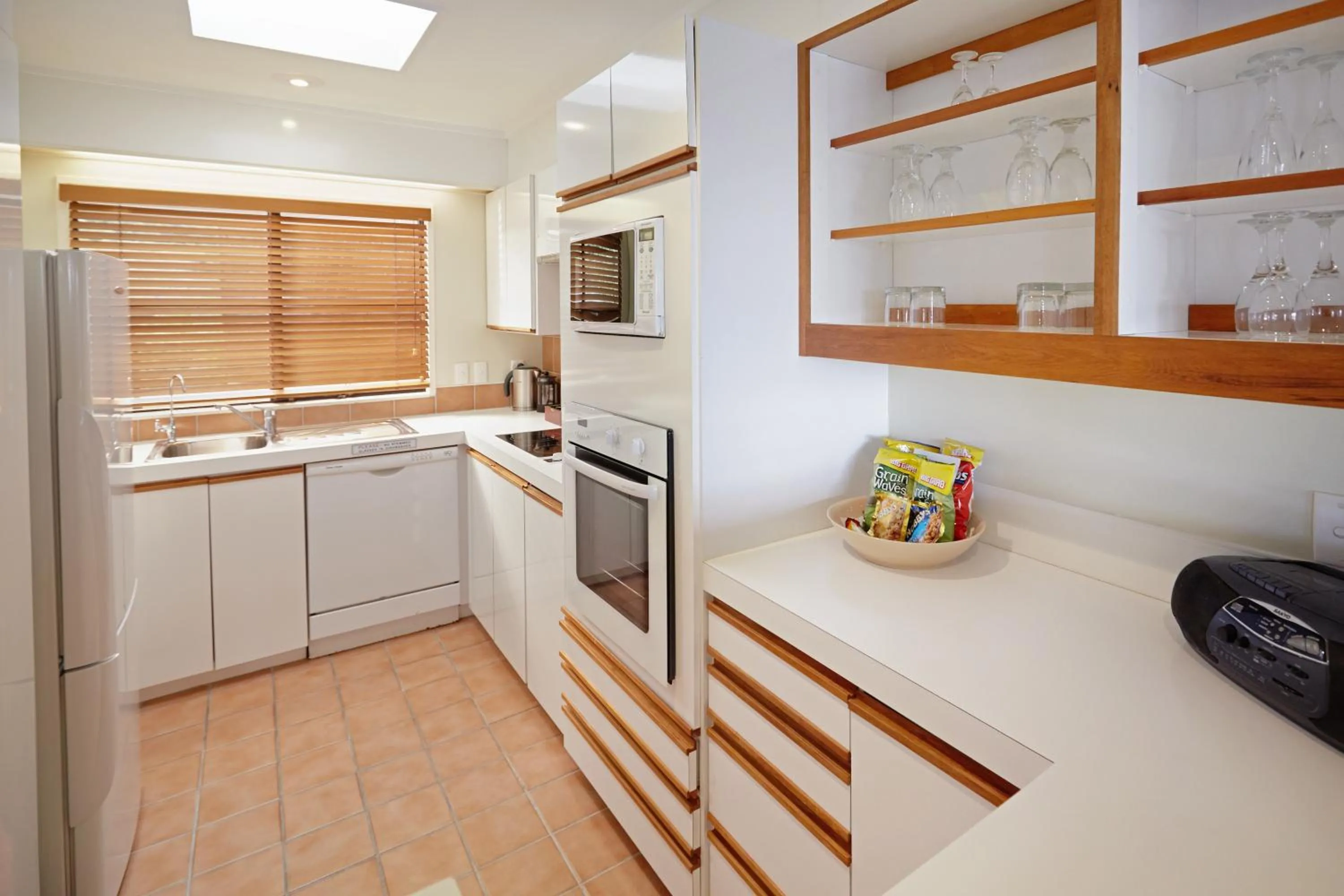 Kitchen or kitchenette in Pioneer Waterfront Apartments