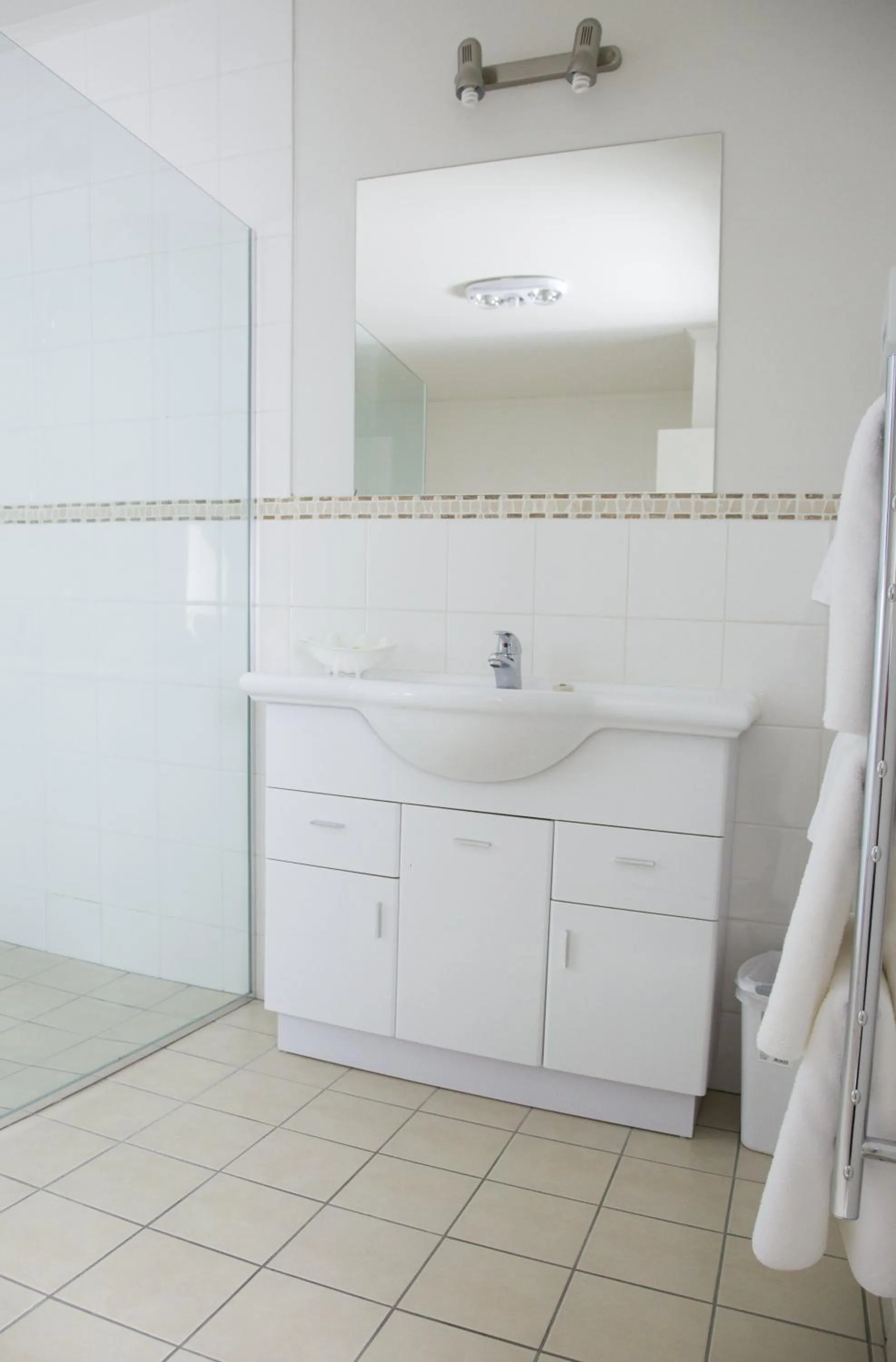 Shower in Hygate Motor Lodge