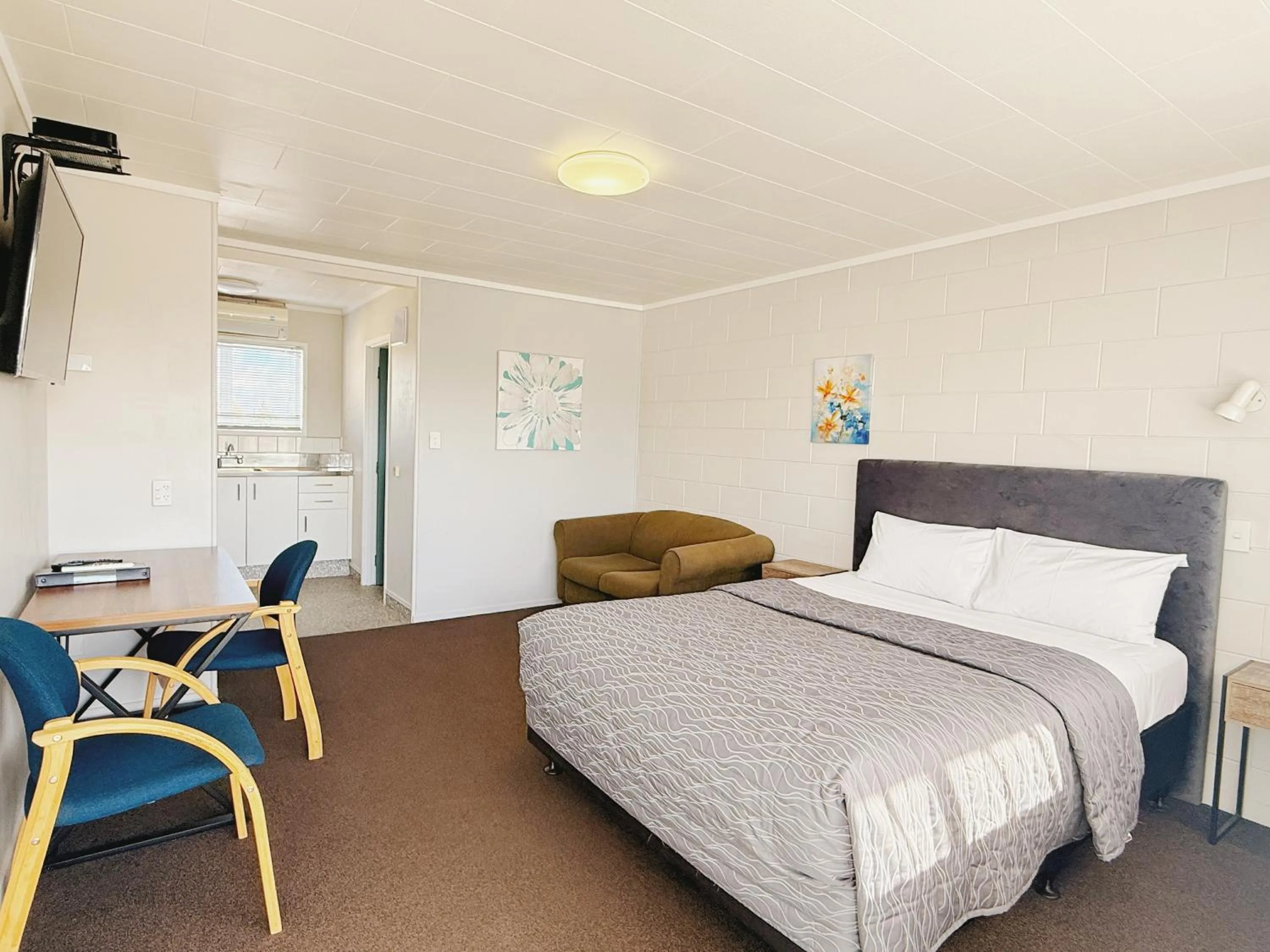 Bed in Continental Motel