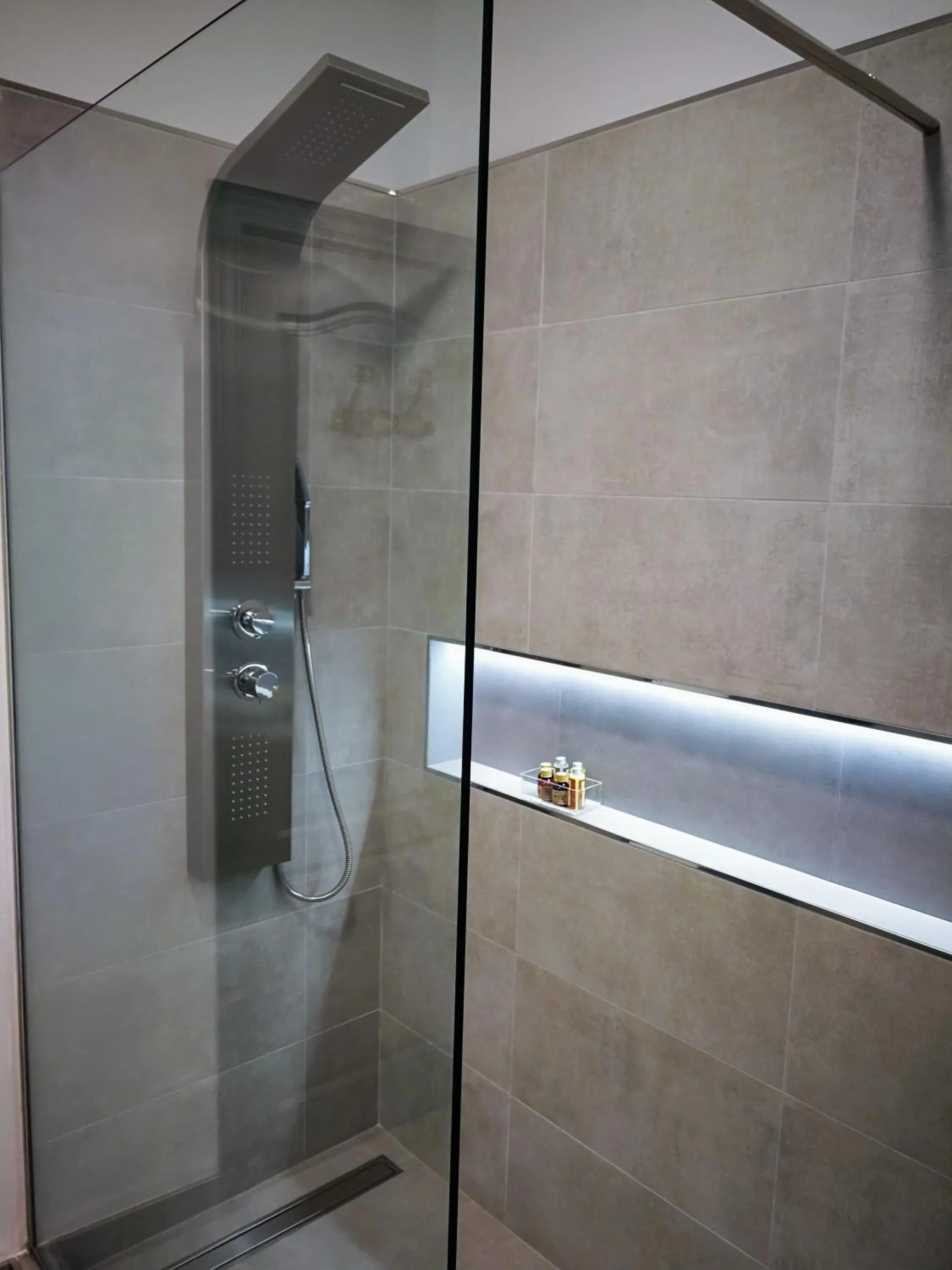 Bathroom in Hotel Ronda Moments