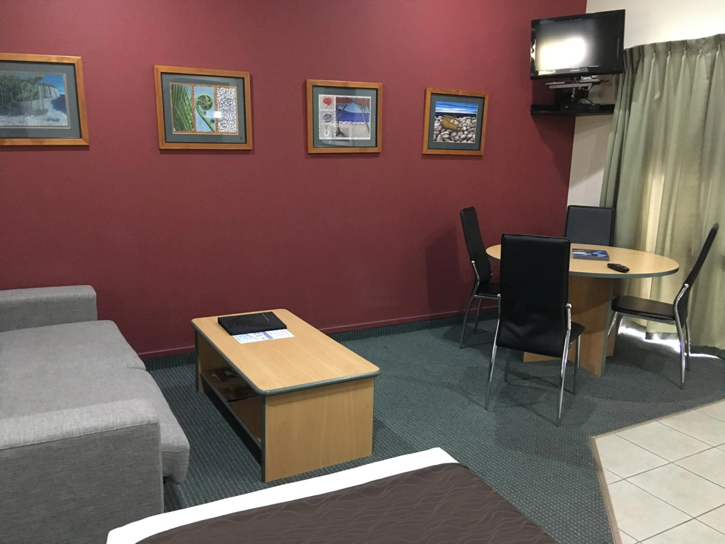 Living room in Bay of Islands Gateway Motel & Apartments