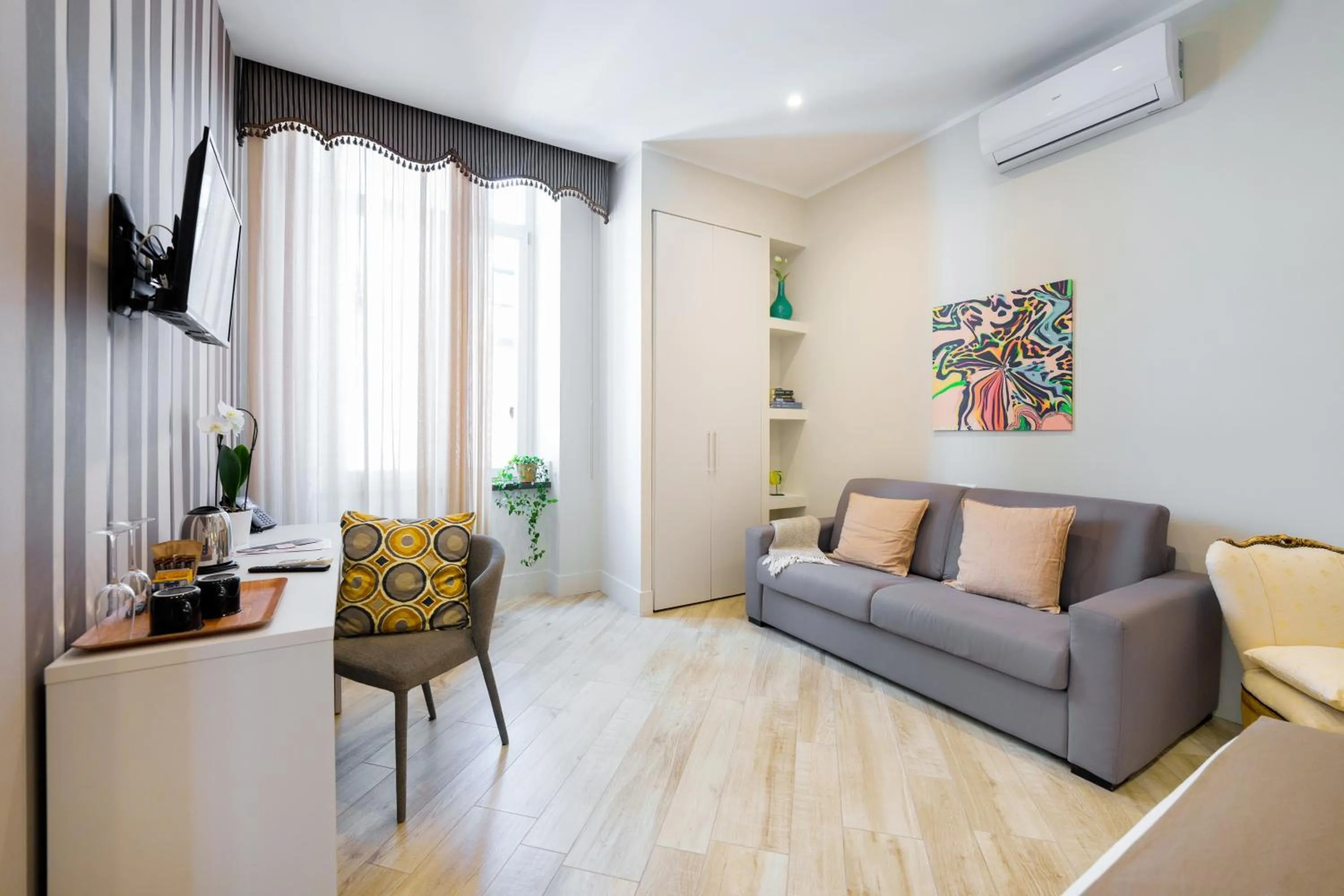 Bed in It's Room Naples