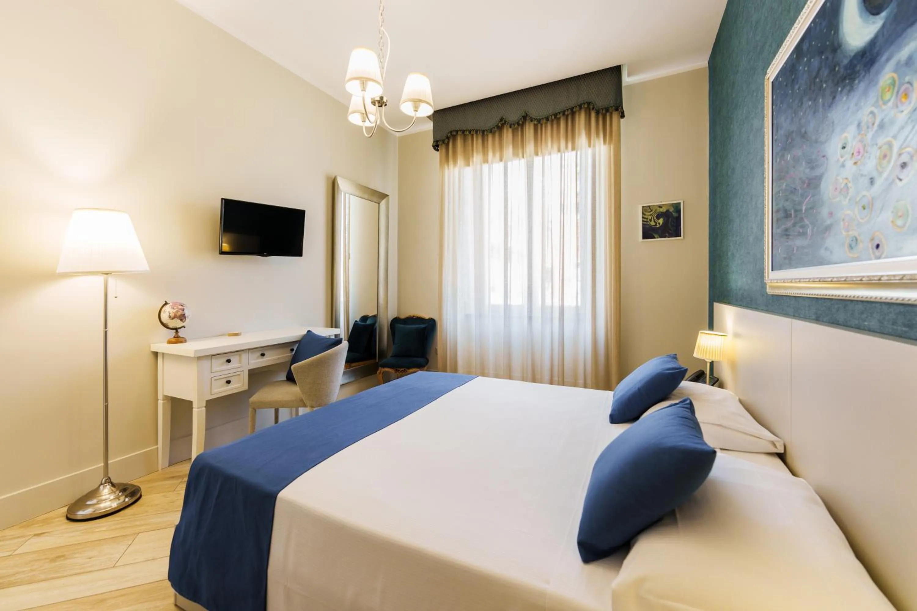 Bed in It's Room Naples