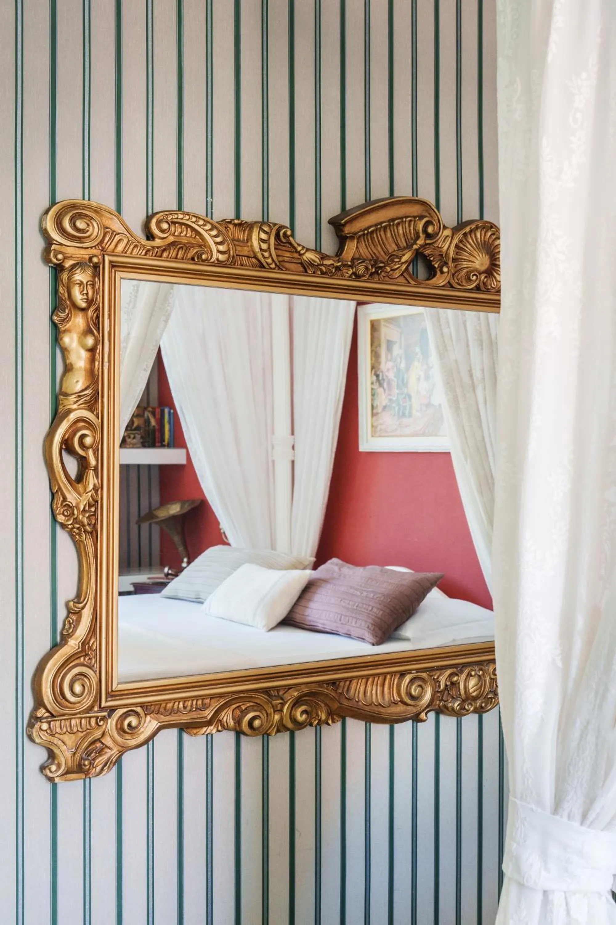 Bed in It's Room Naples