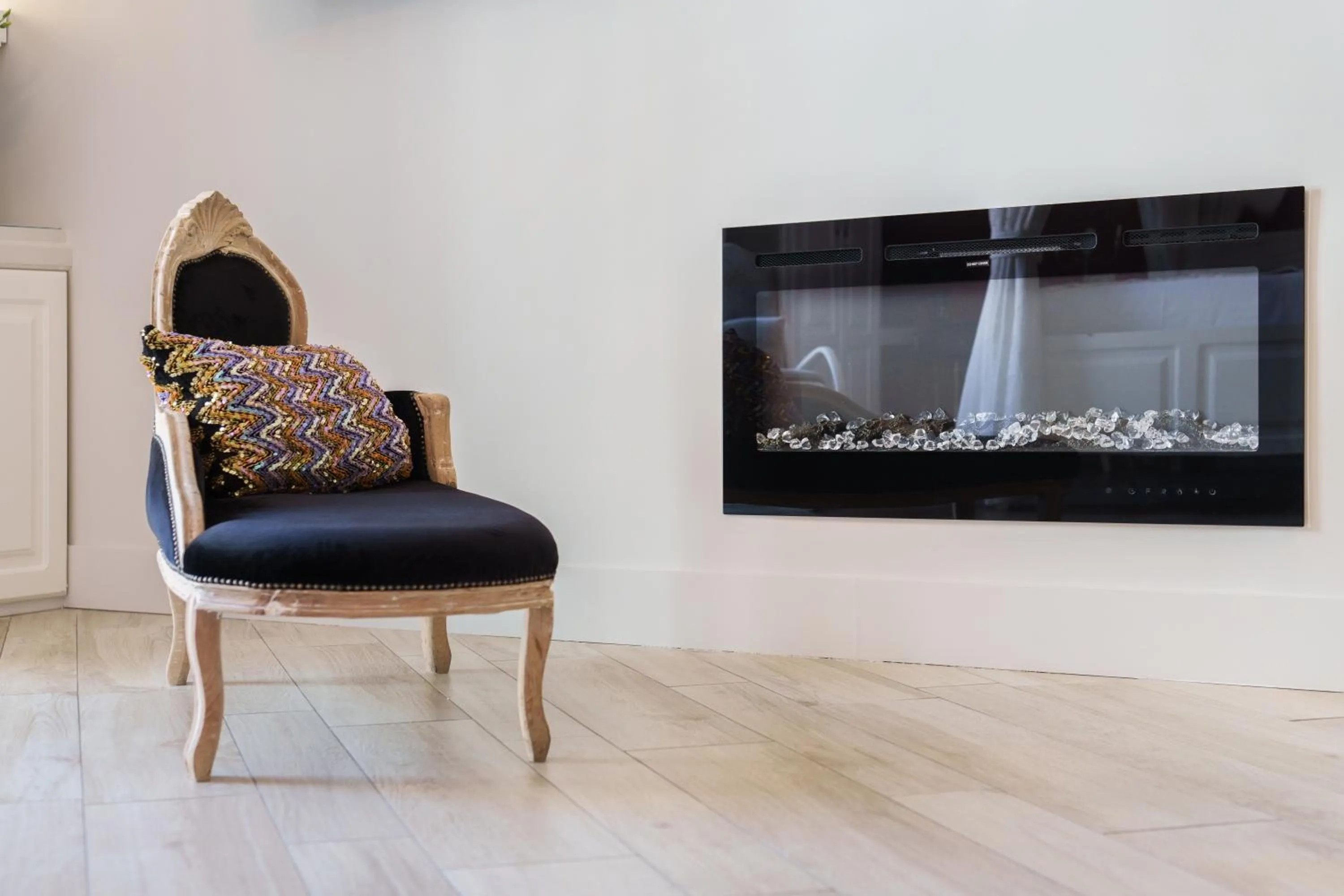 TV and multimedia in It's Room Naples