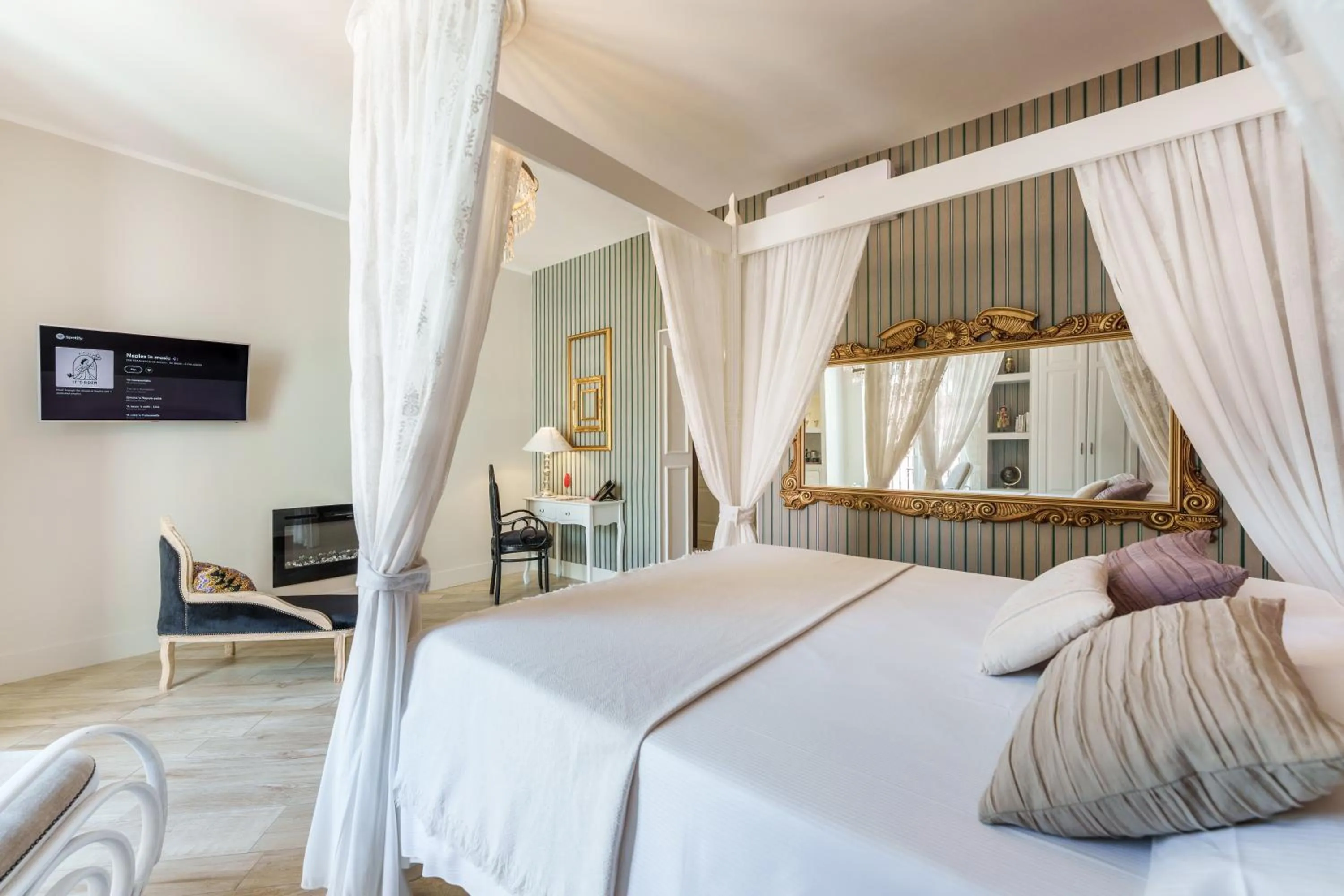 Bed in It's Room Naples