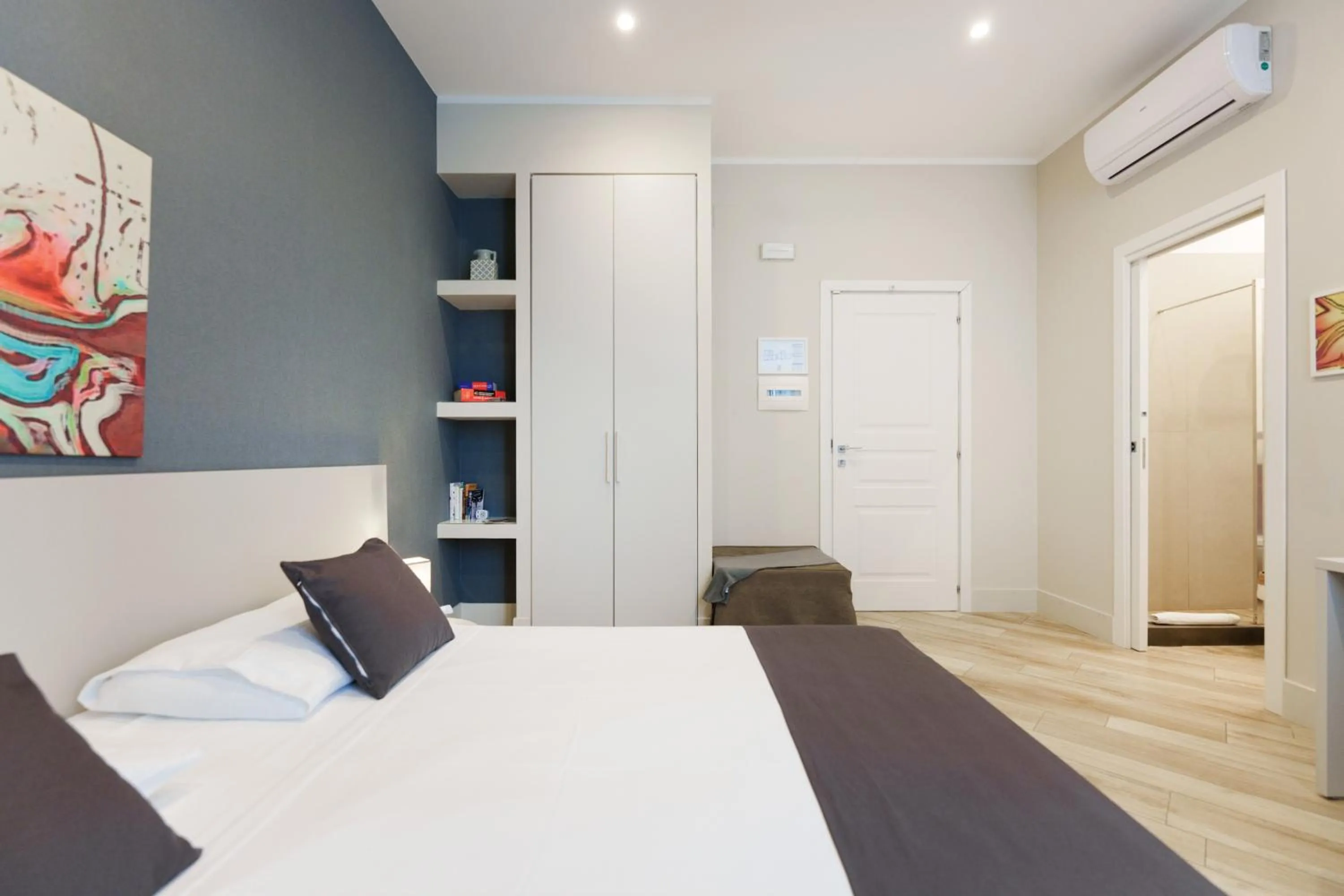 Bedroom, Bed in It's Room Naples