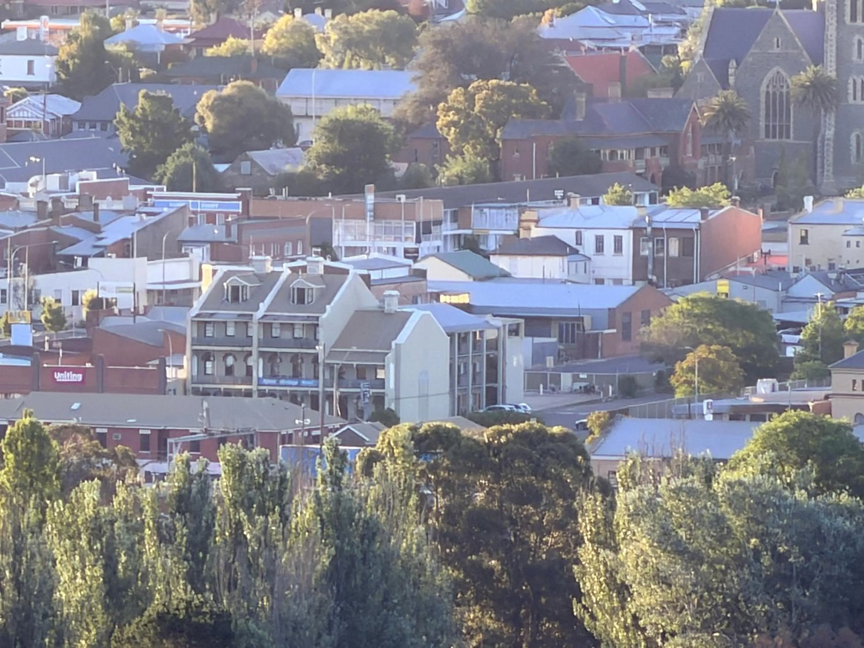 Property building in Alpine Heritage Motel