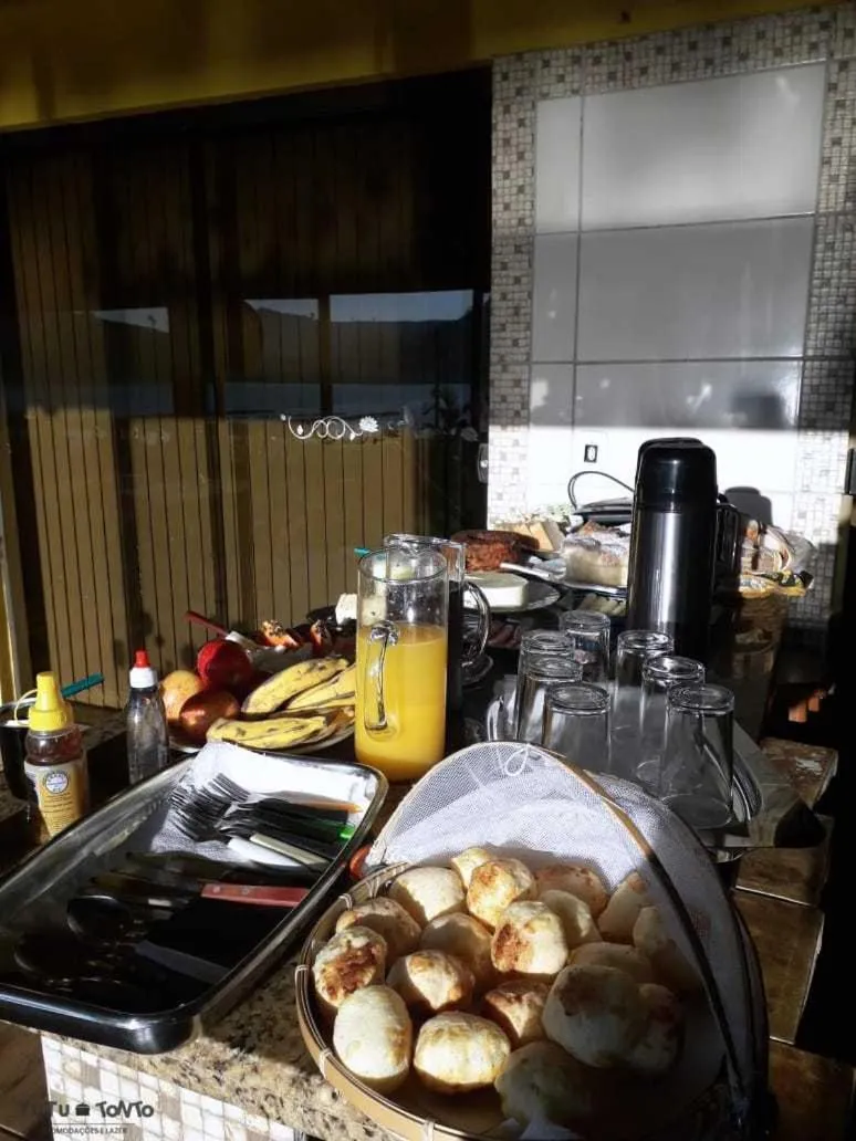 Breakfast in TuTu TonTo Acomodações e Lazer