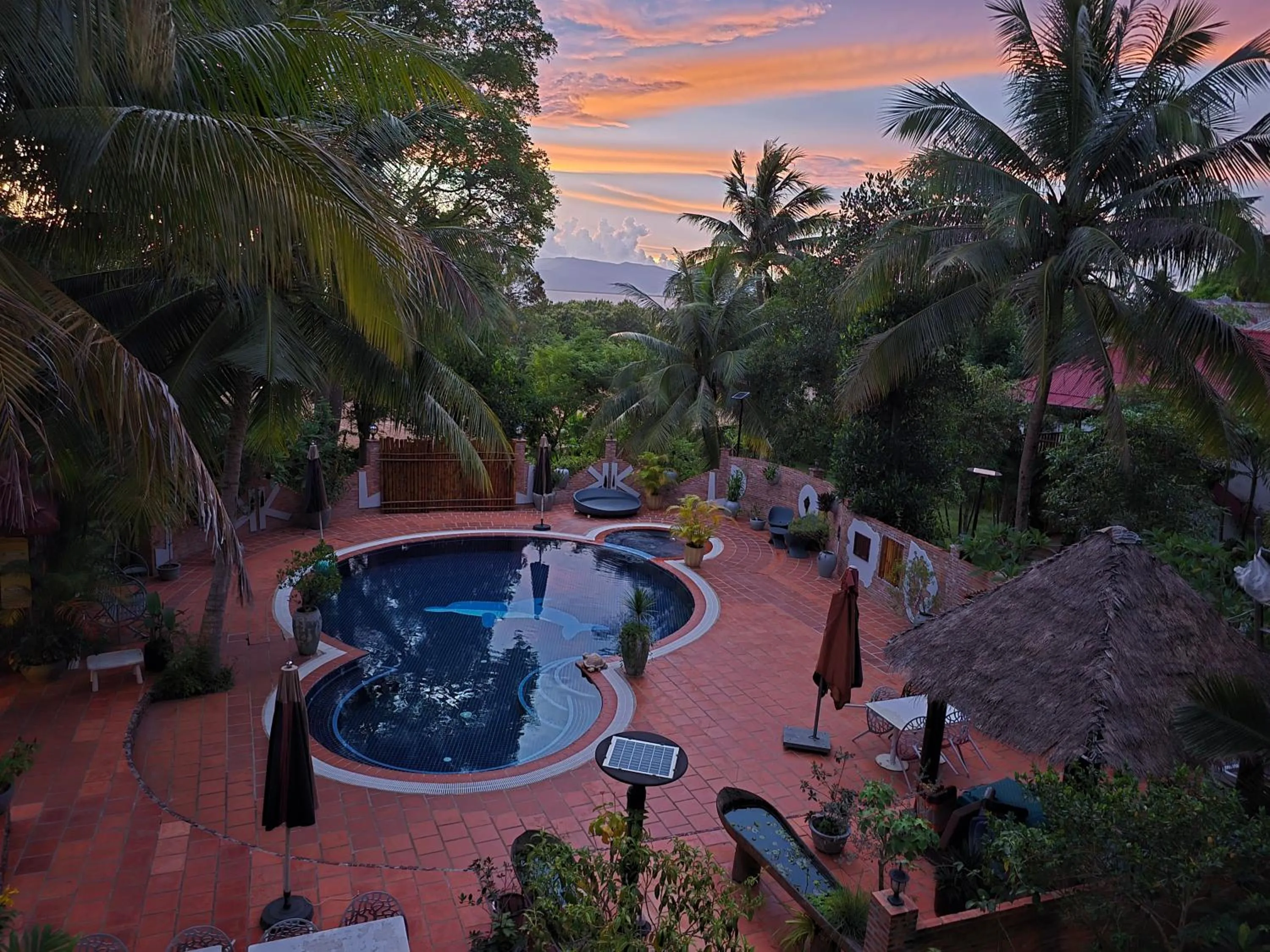 Swimming pool in Kep Lodge