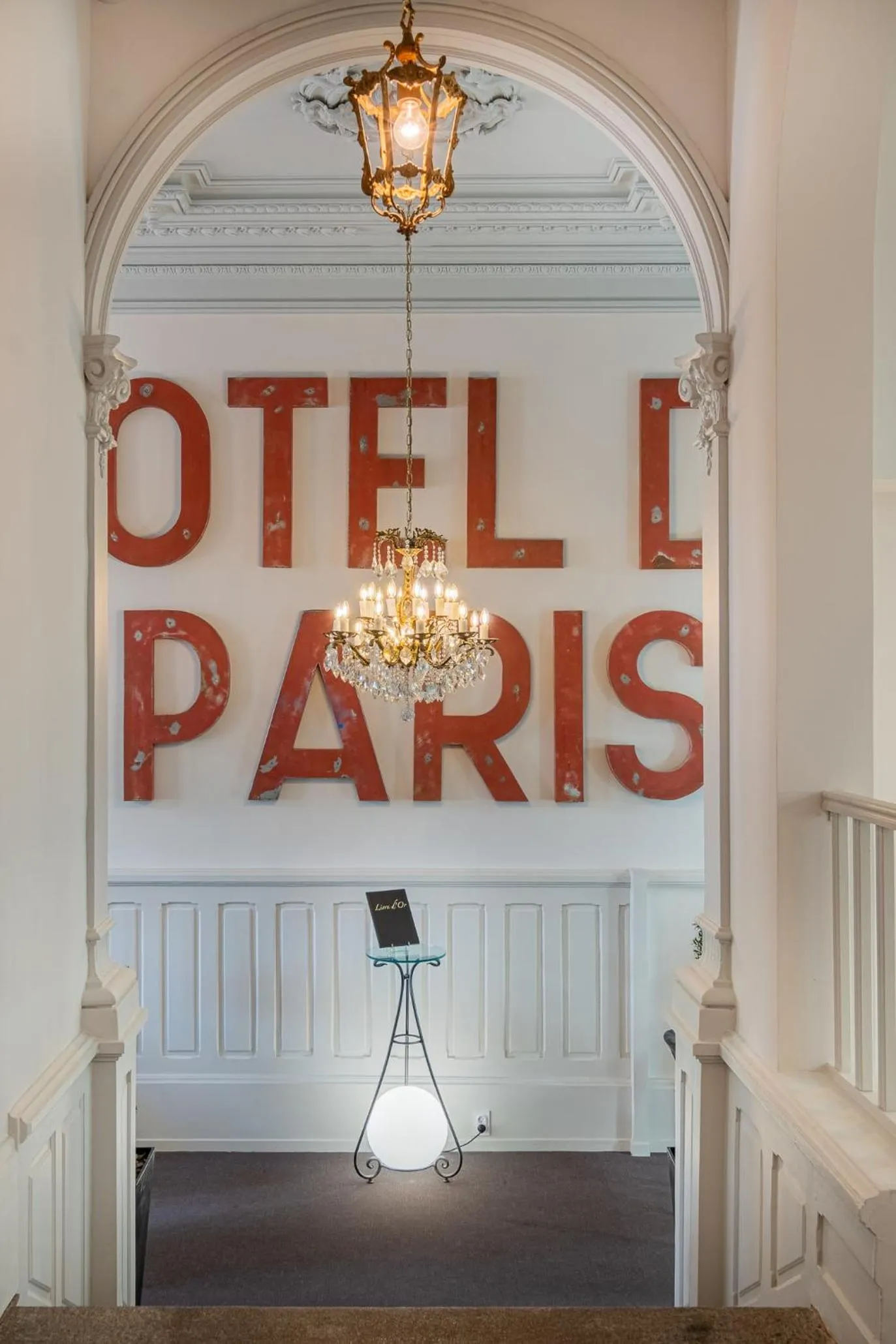 Decorative detail in Hôtel de Paris