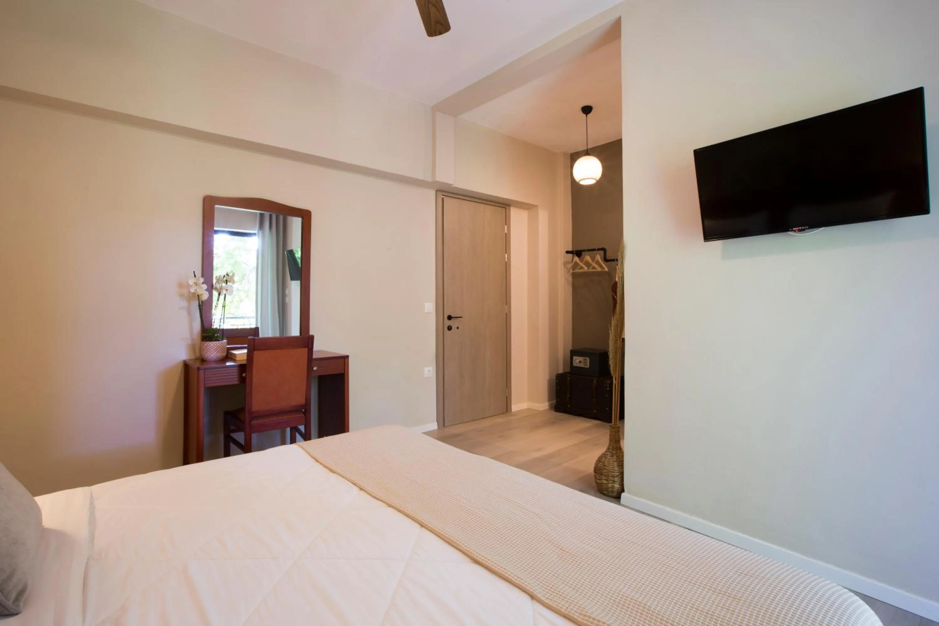 Photo of the whole room, Bed in Hotel Kastri