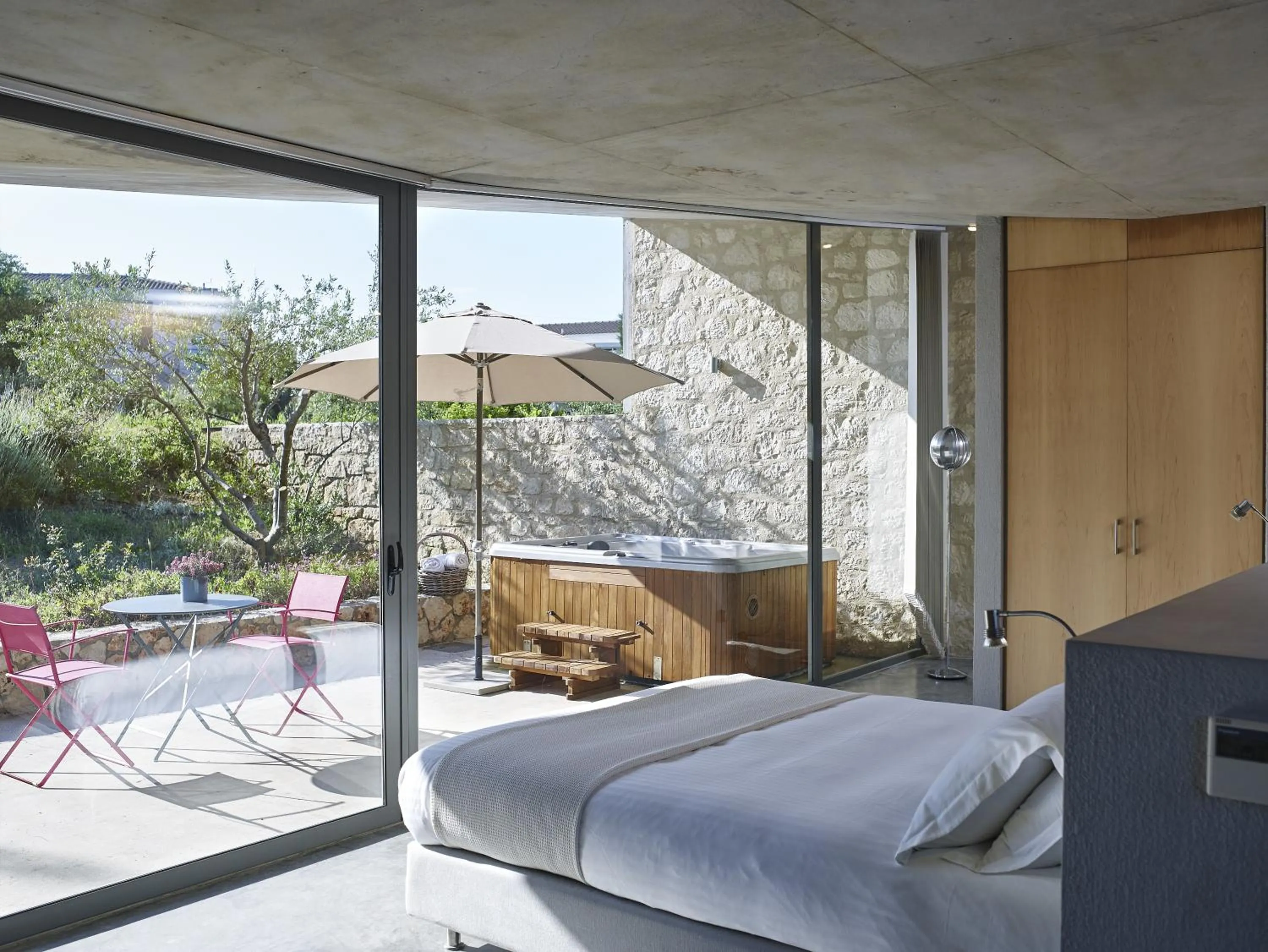 Day, Bed in Leivatho Hotel