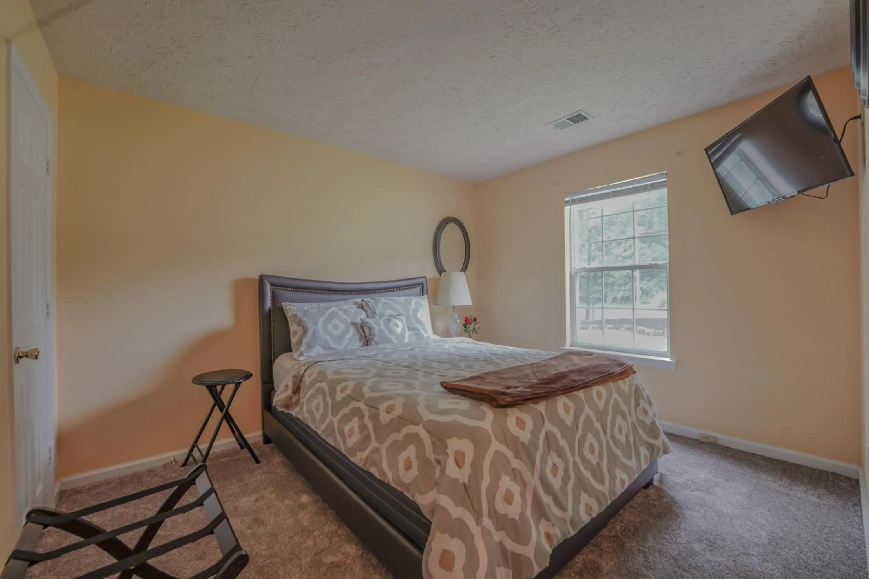 Bedroom, Bed in K & C Mountain View Cottage