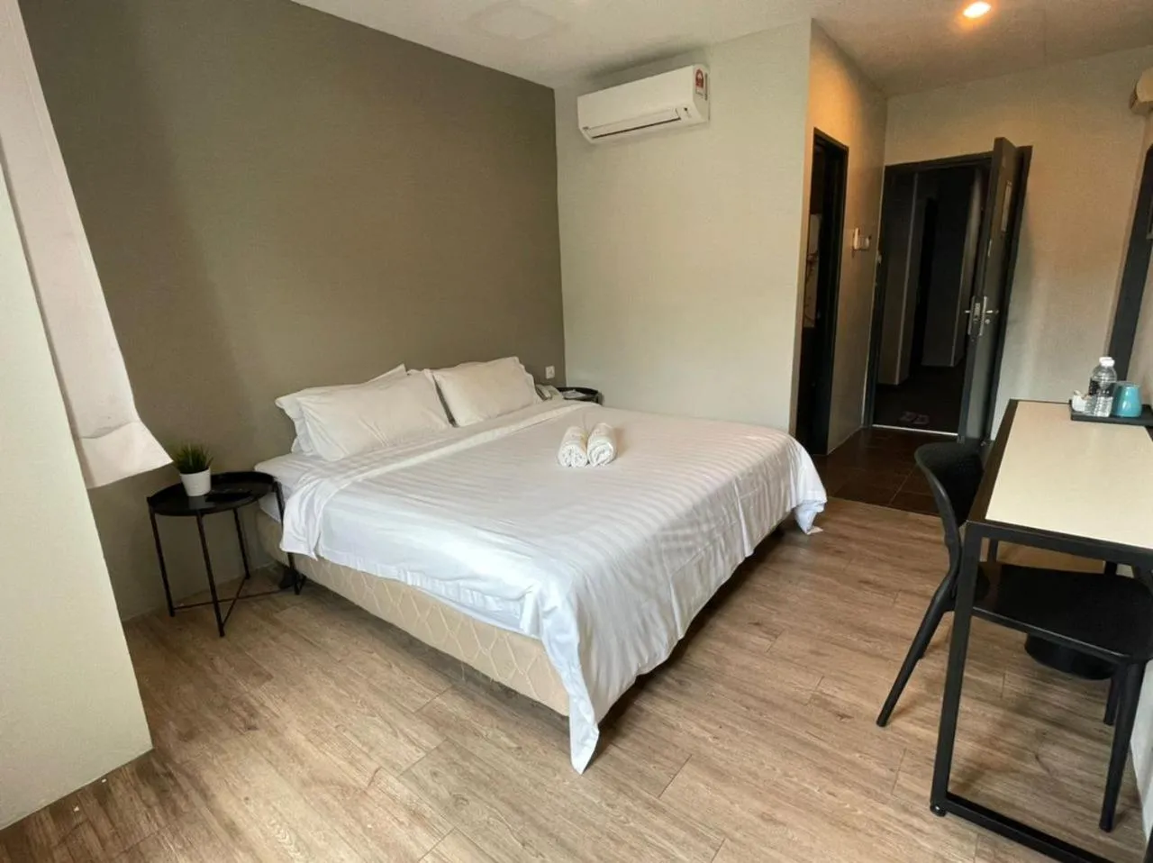 Bed in Chariton Hotel Butterworth