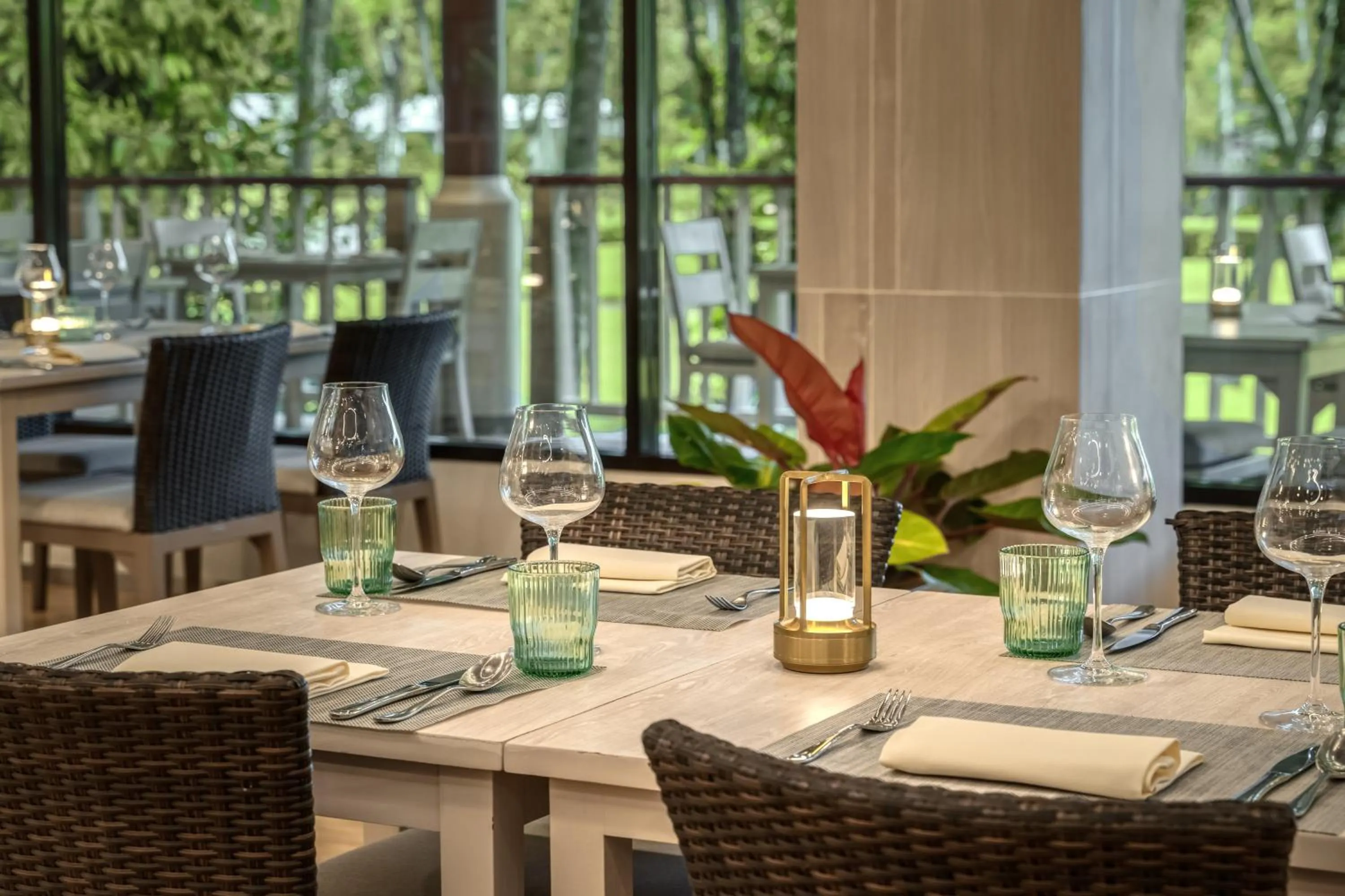 Restaurant/places to eat in Dusit Thani Krabi Beach Resort