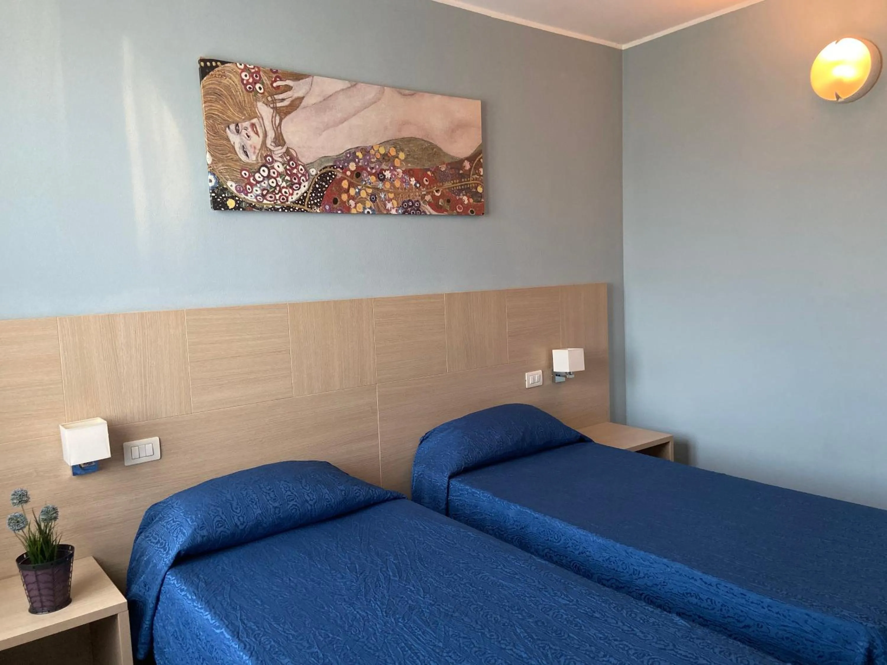 Photo of the whole room, Bed in Hotel Santa Giulia