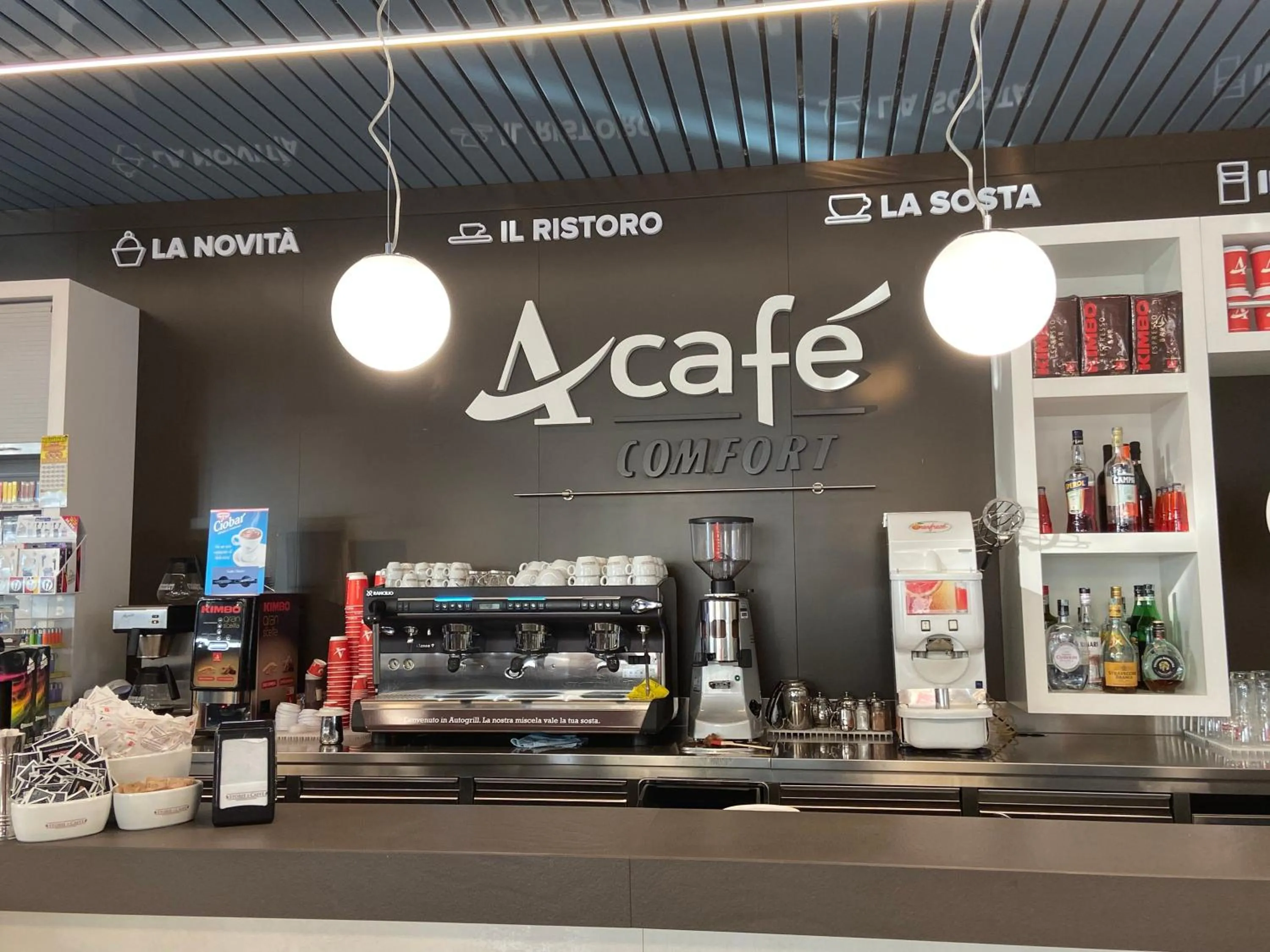 Lounge or bar in Hotel Santa Giulia