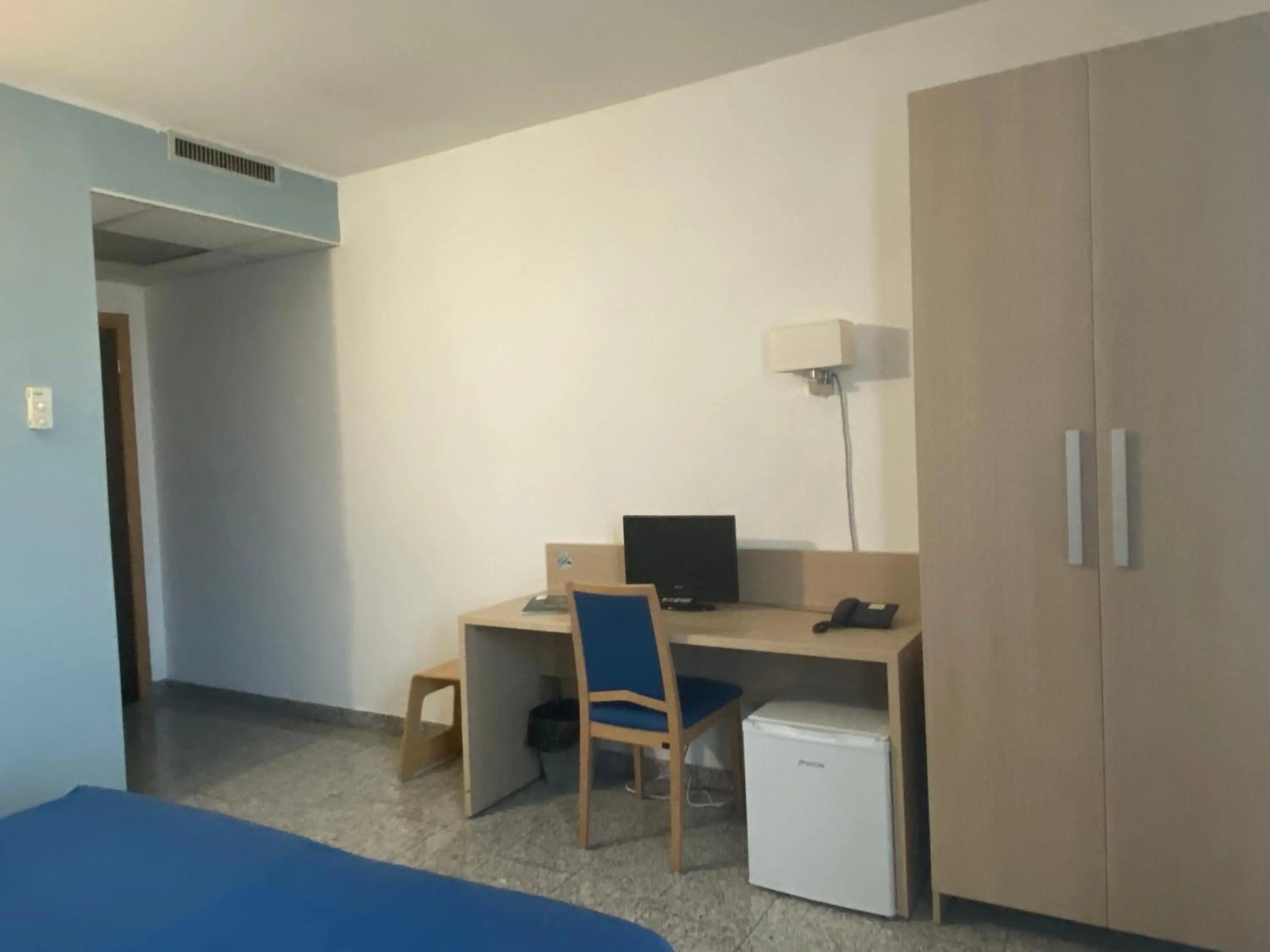 Seating area, Bed in Hotel Santa Giulia