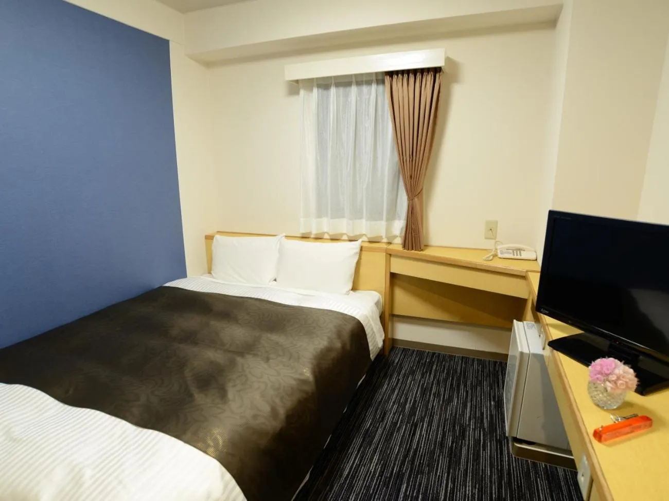 Photo of the whole room, Bed in Nagoya Sakae Green Hotel