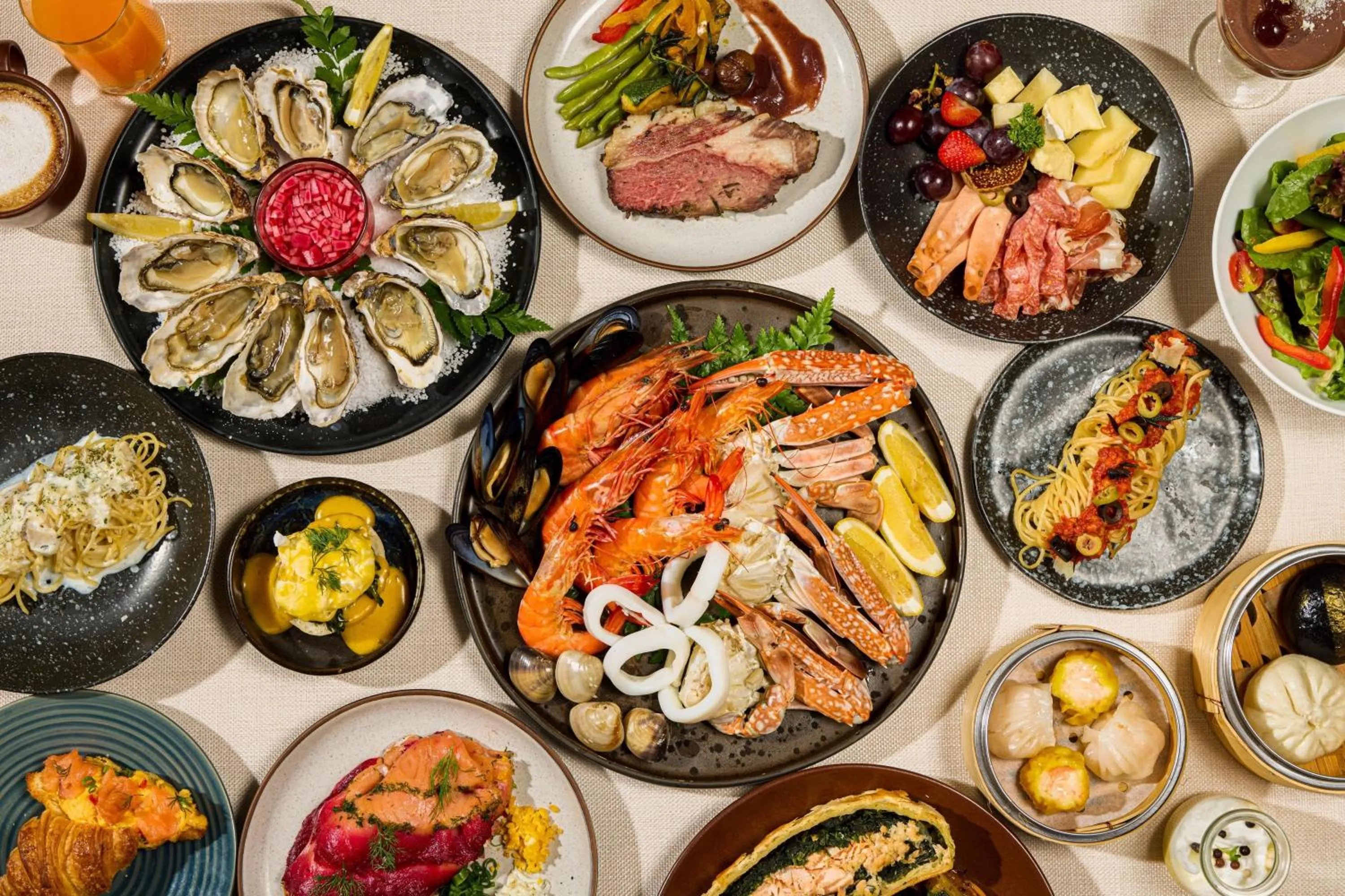 Lounge or bar in Chiang Mai Marriott Hotel